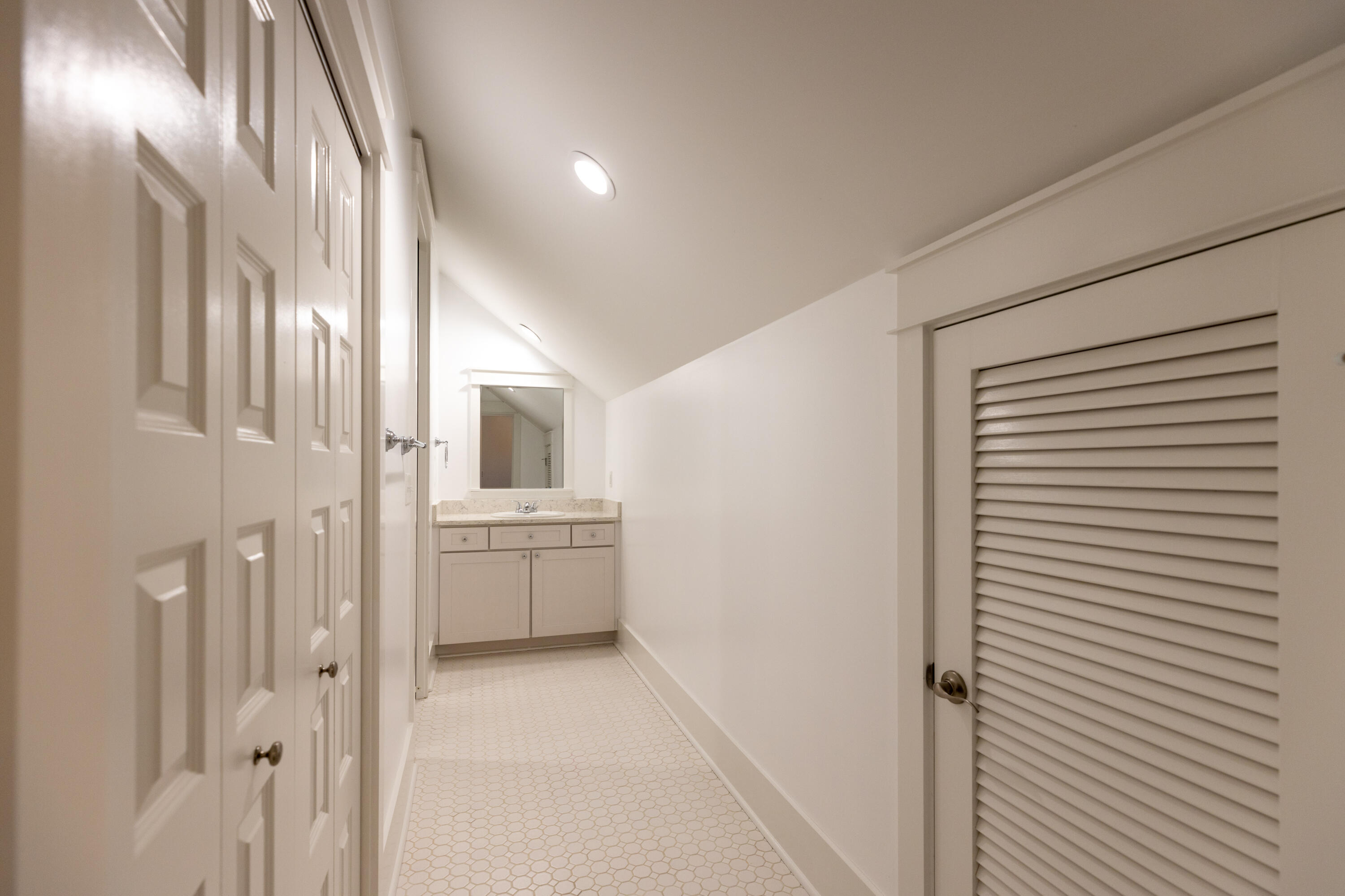 FOREST LAKES - Residential