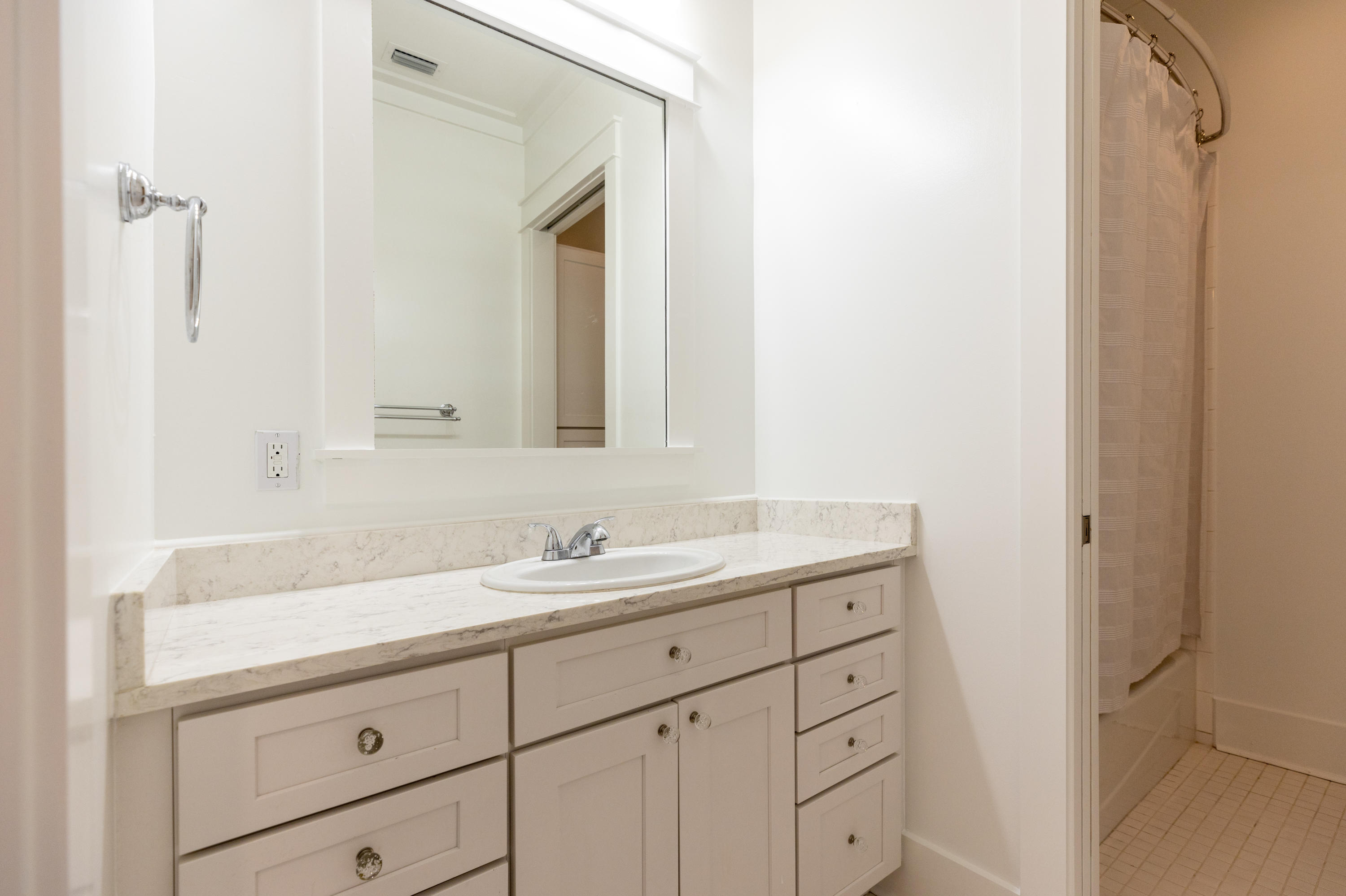 FOREST LAKES - Residential