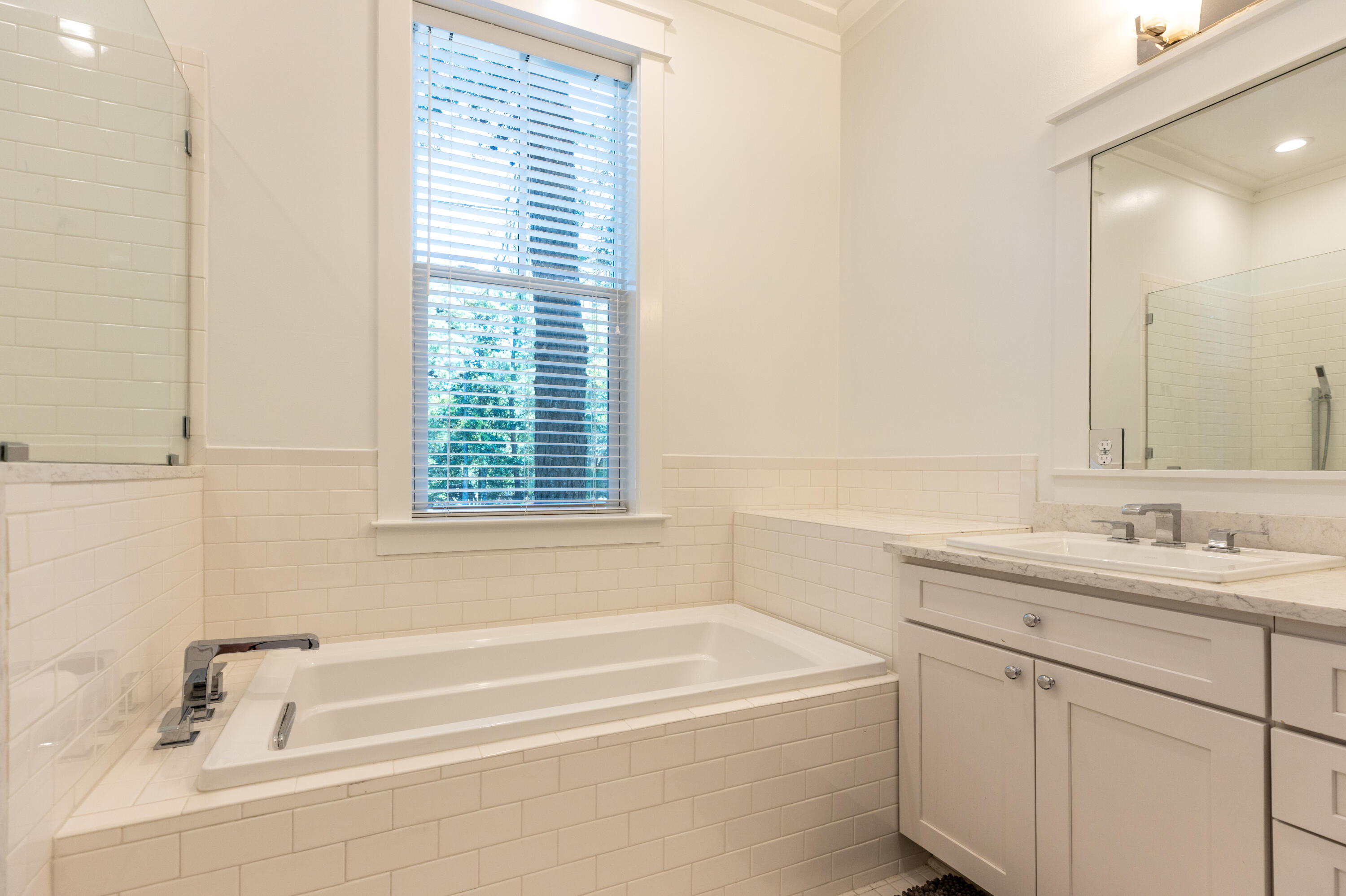 FOREST LAKES - Residential