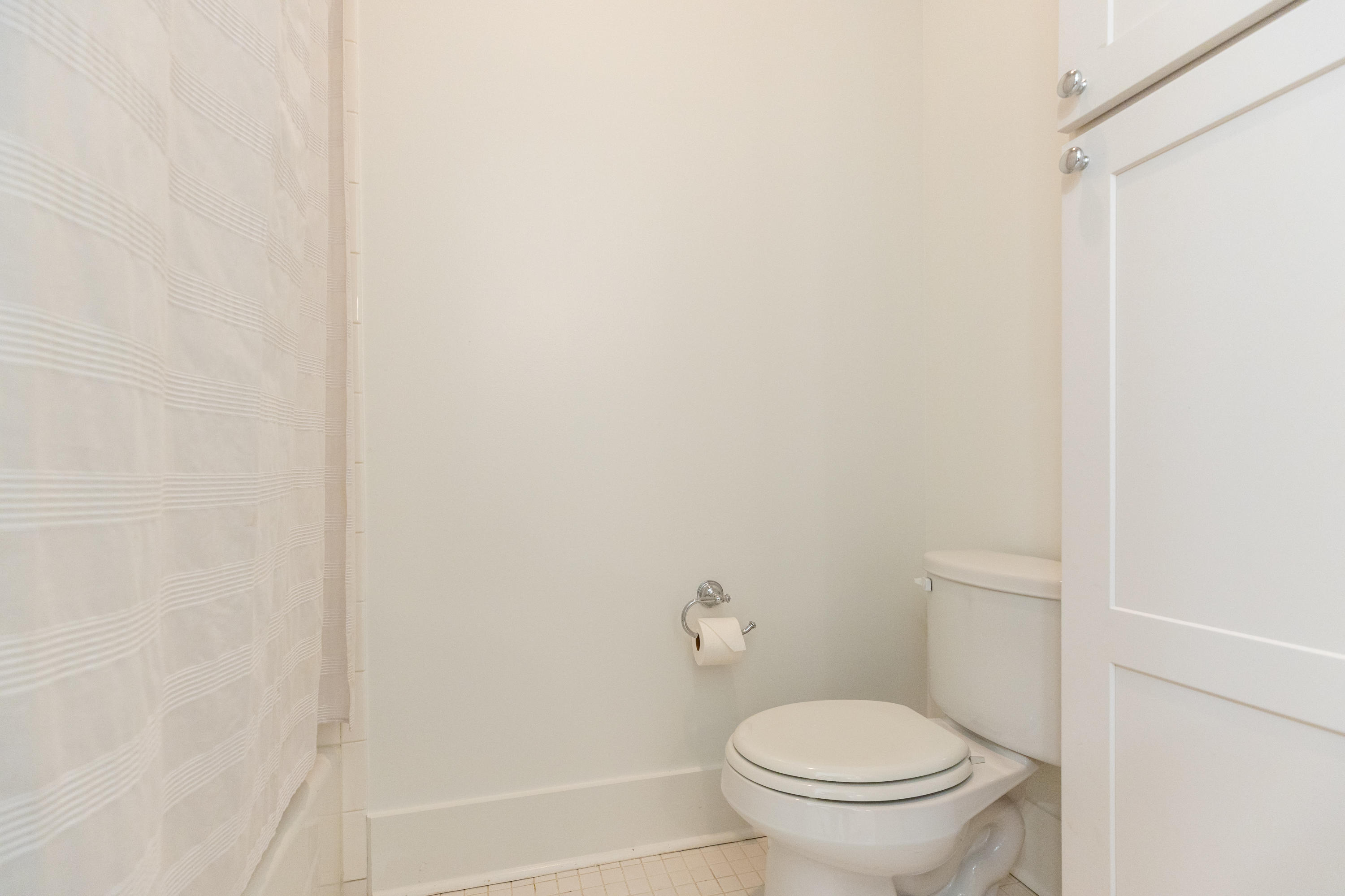 FOREST LAKES - Residential