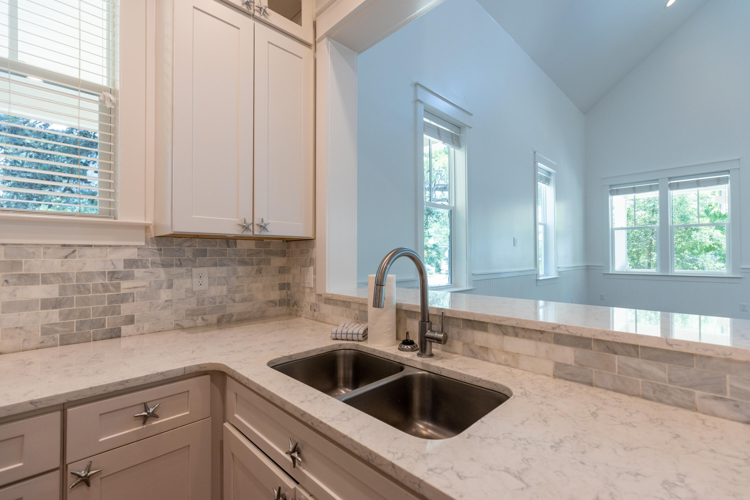 FOREST LAKES - Residential