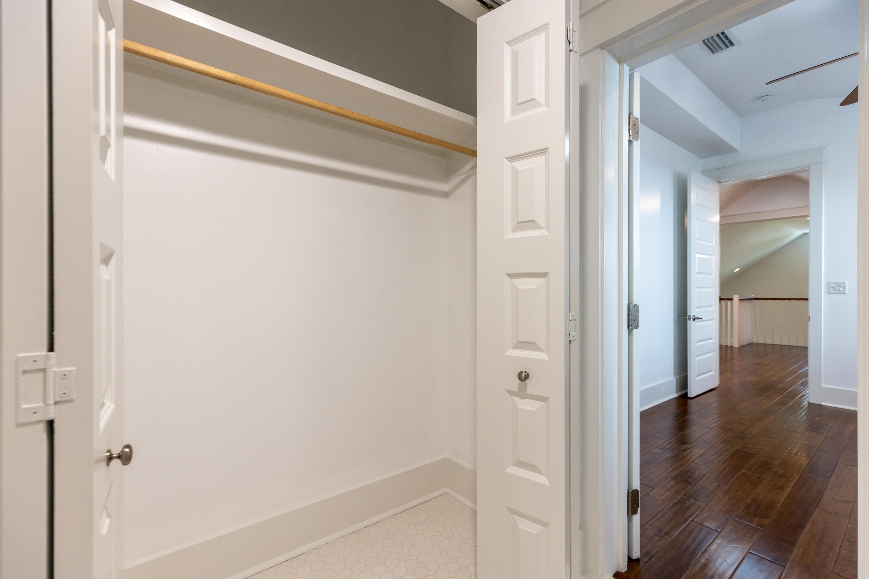 FOREST LAKES - Residential