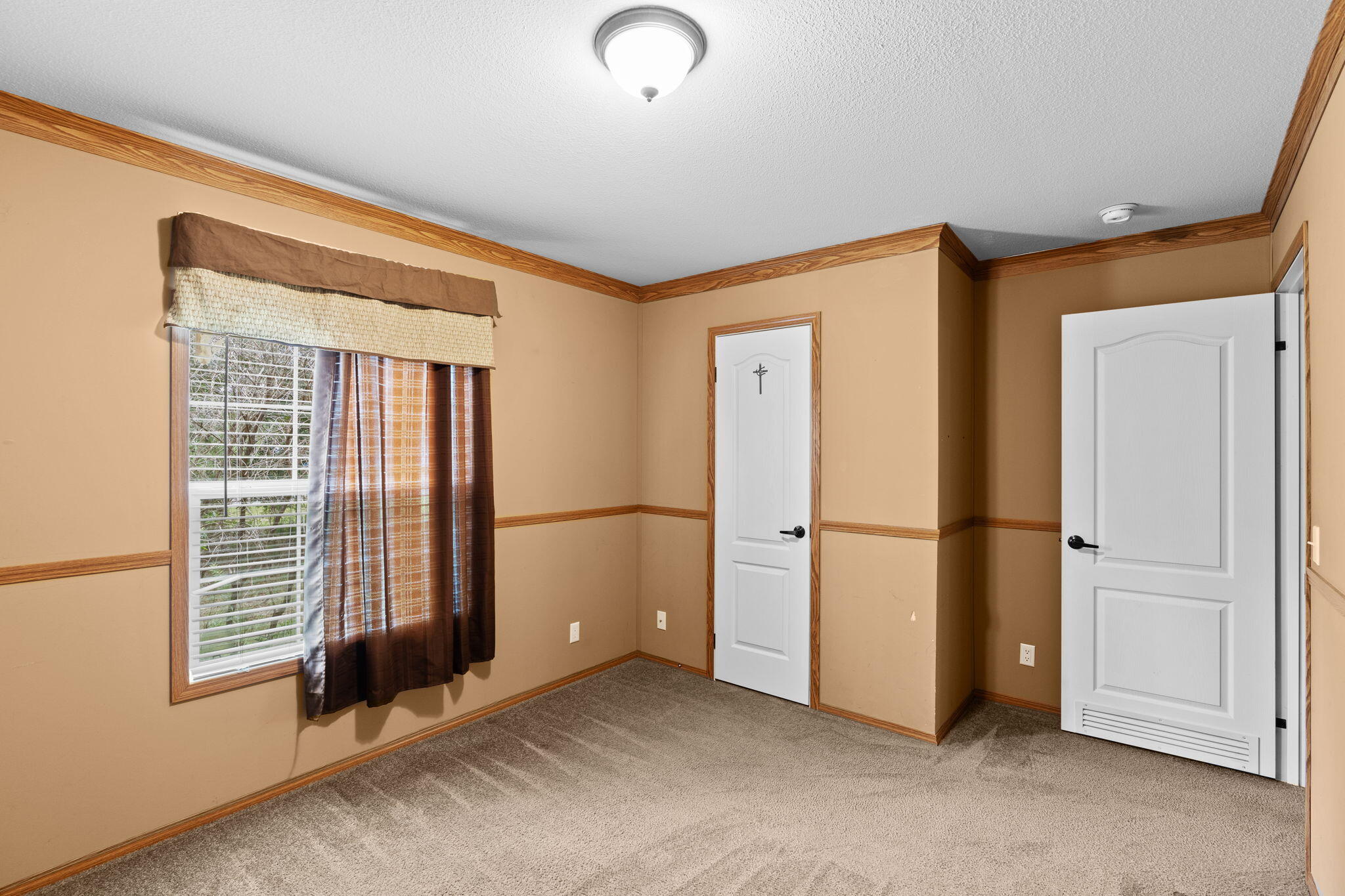 OAKWOOD HILLS UNIT 1 - Residential