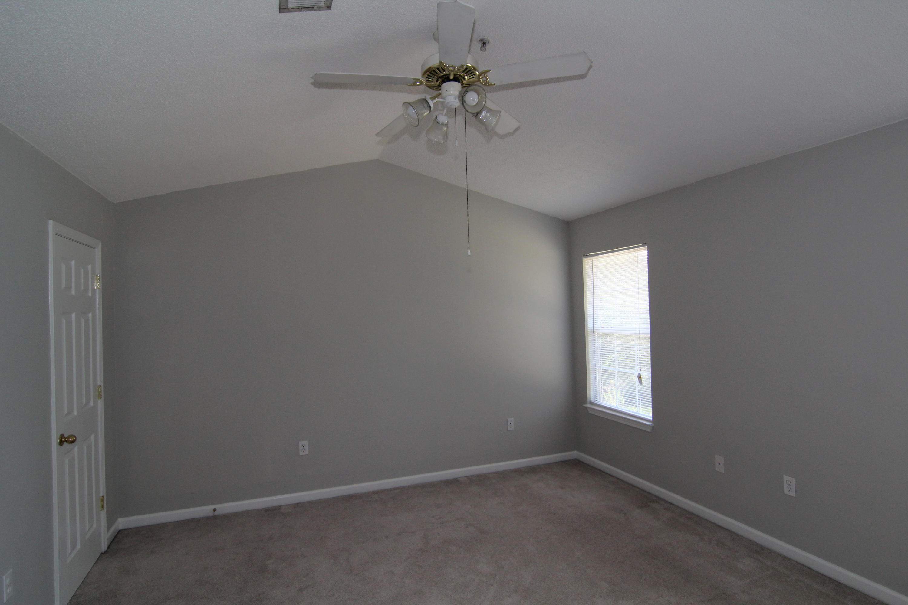 ROLLING PINES - Residential