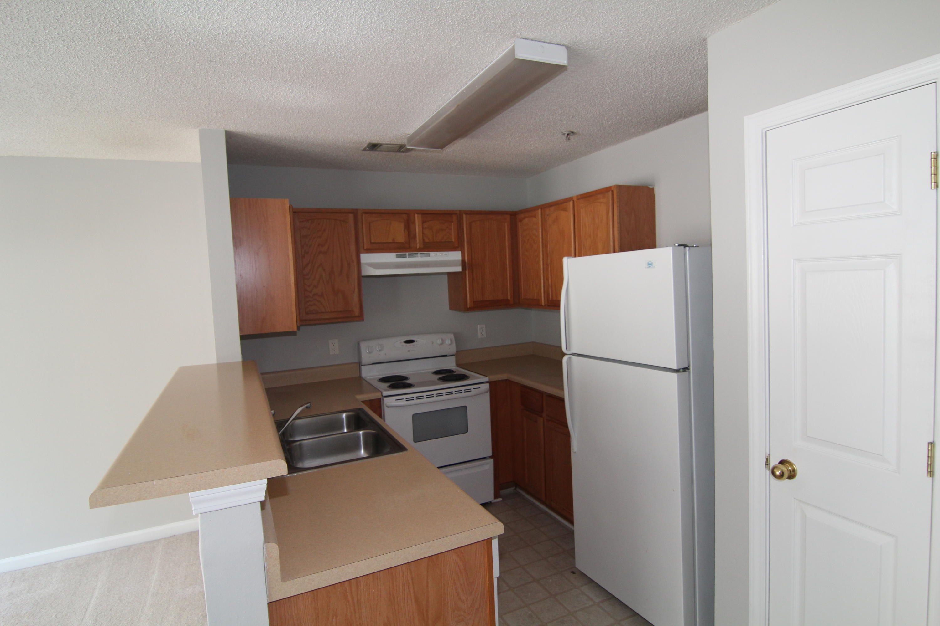 ROLLING PINES - Residential