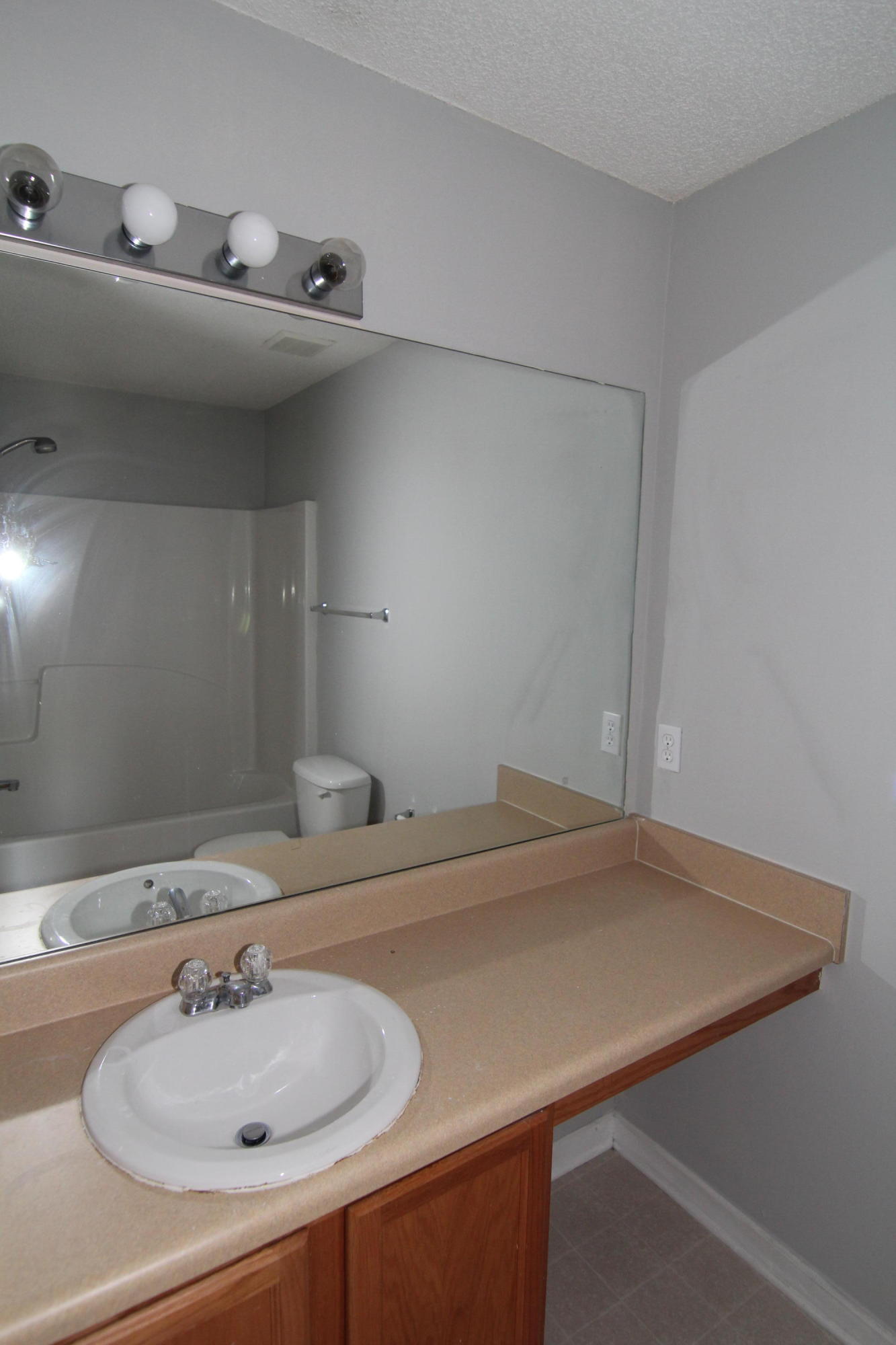 ROLLING PINES - Residential