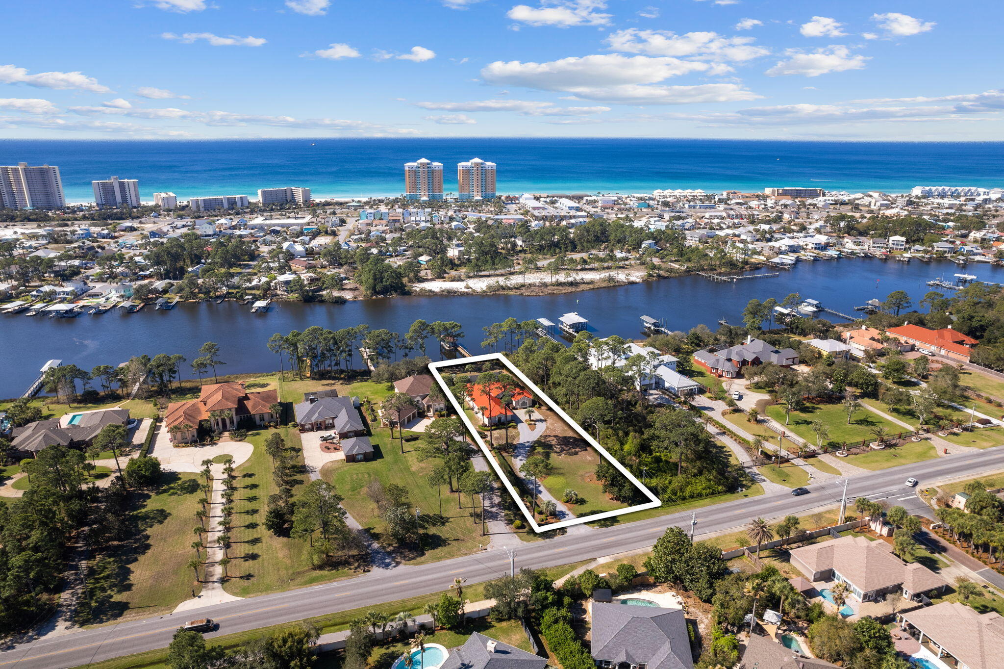 NO RECORDED SUBDIVISION - Residential