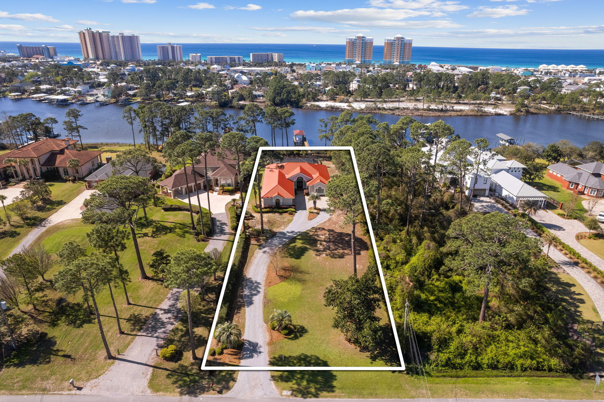 NO RECORDED SUBDIVISION - Residential