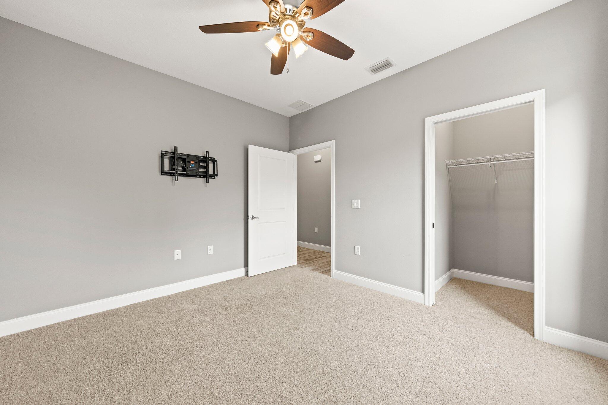 ROSEMONT S/D - Residential Lease