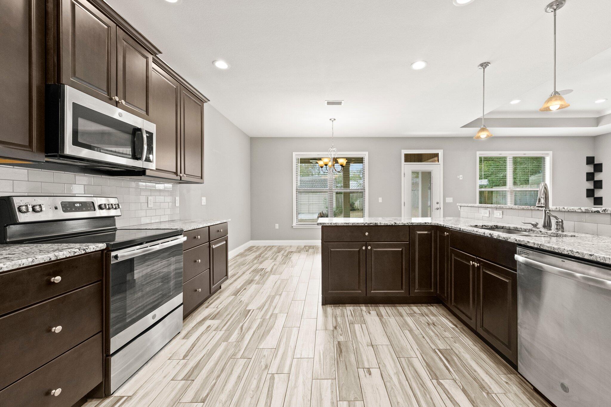 ROSEMONT S/D - Residential Lease