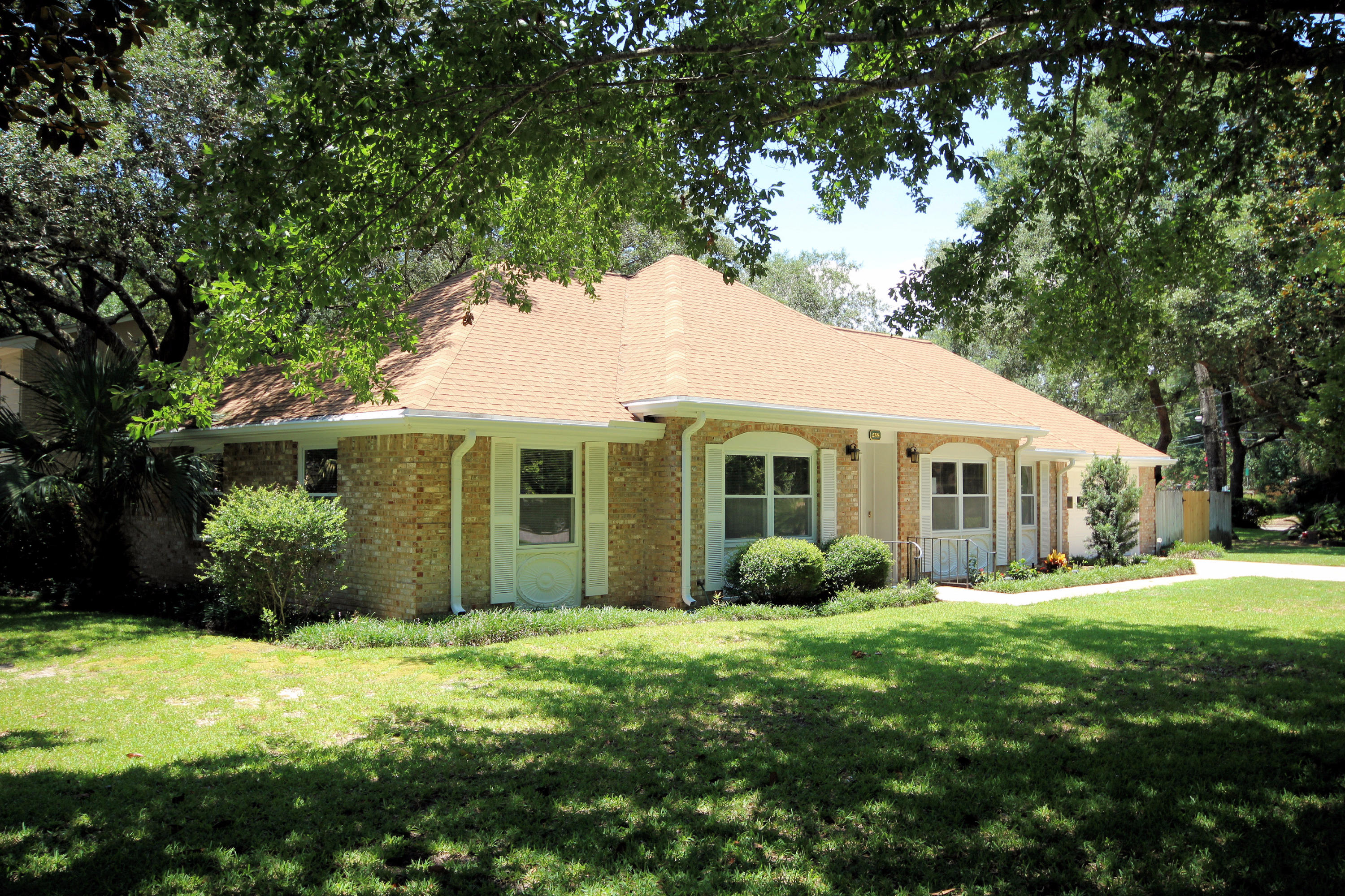 BAYOU WOODS 4TH ADDN - Residential