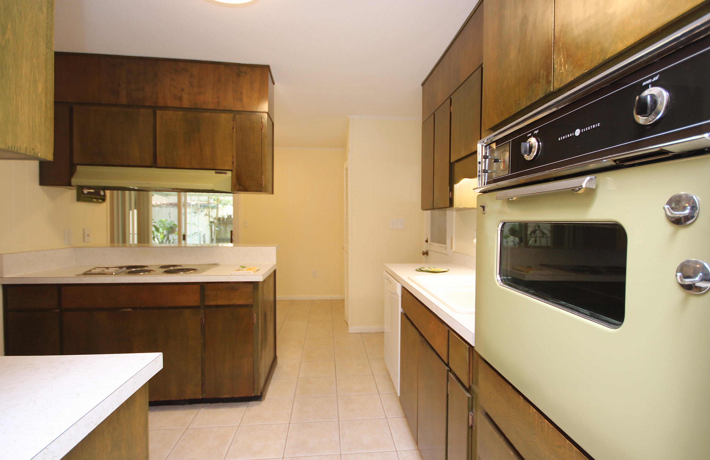 BAYOU WOODS 4TH ADDN - Residential