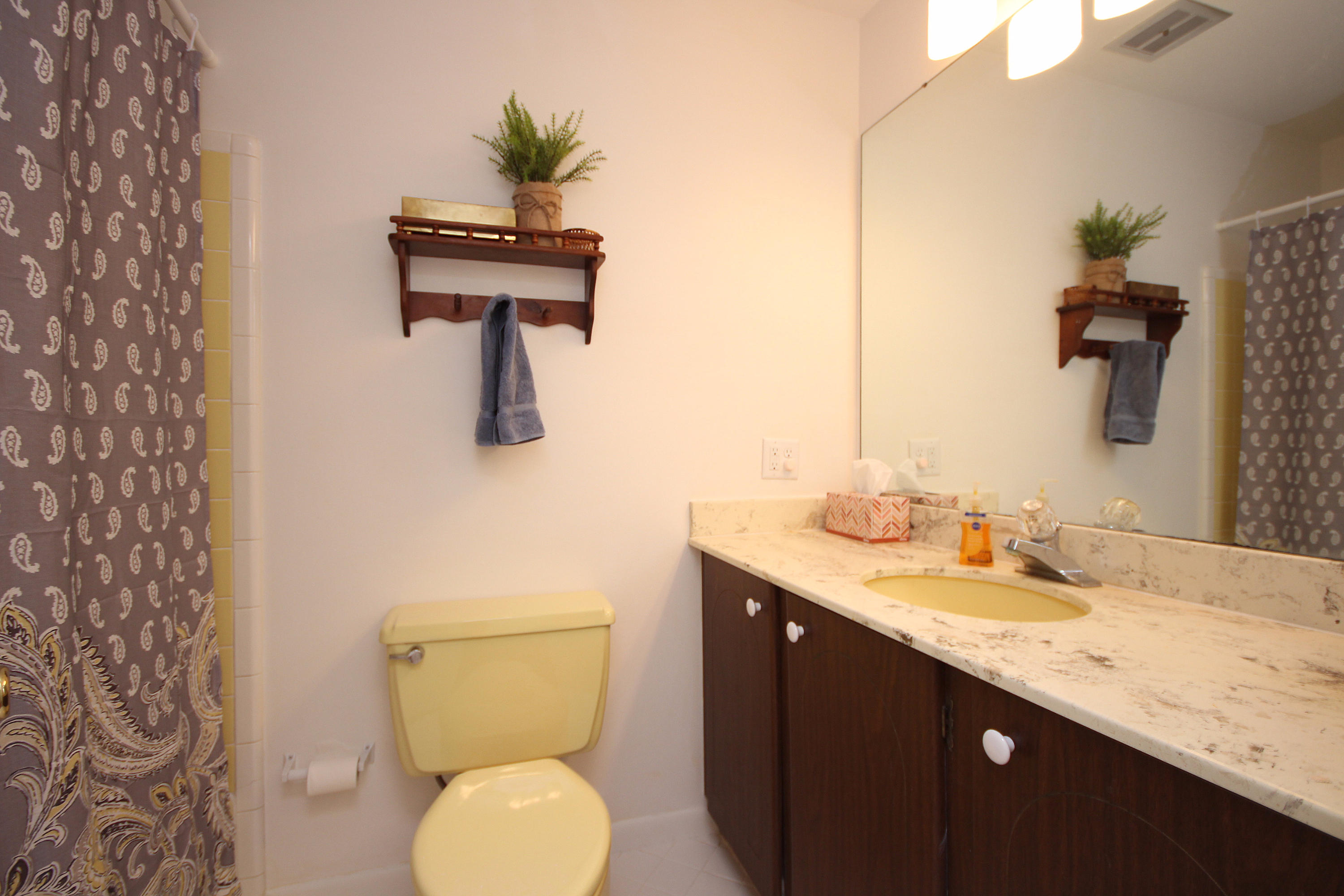 BAYOU WOODS 4TH ADDN - Residential