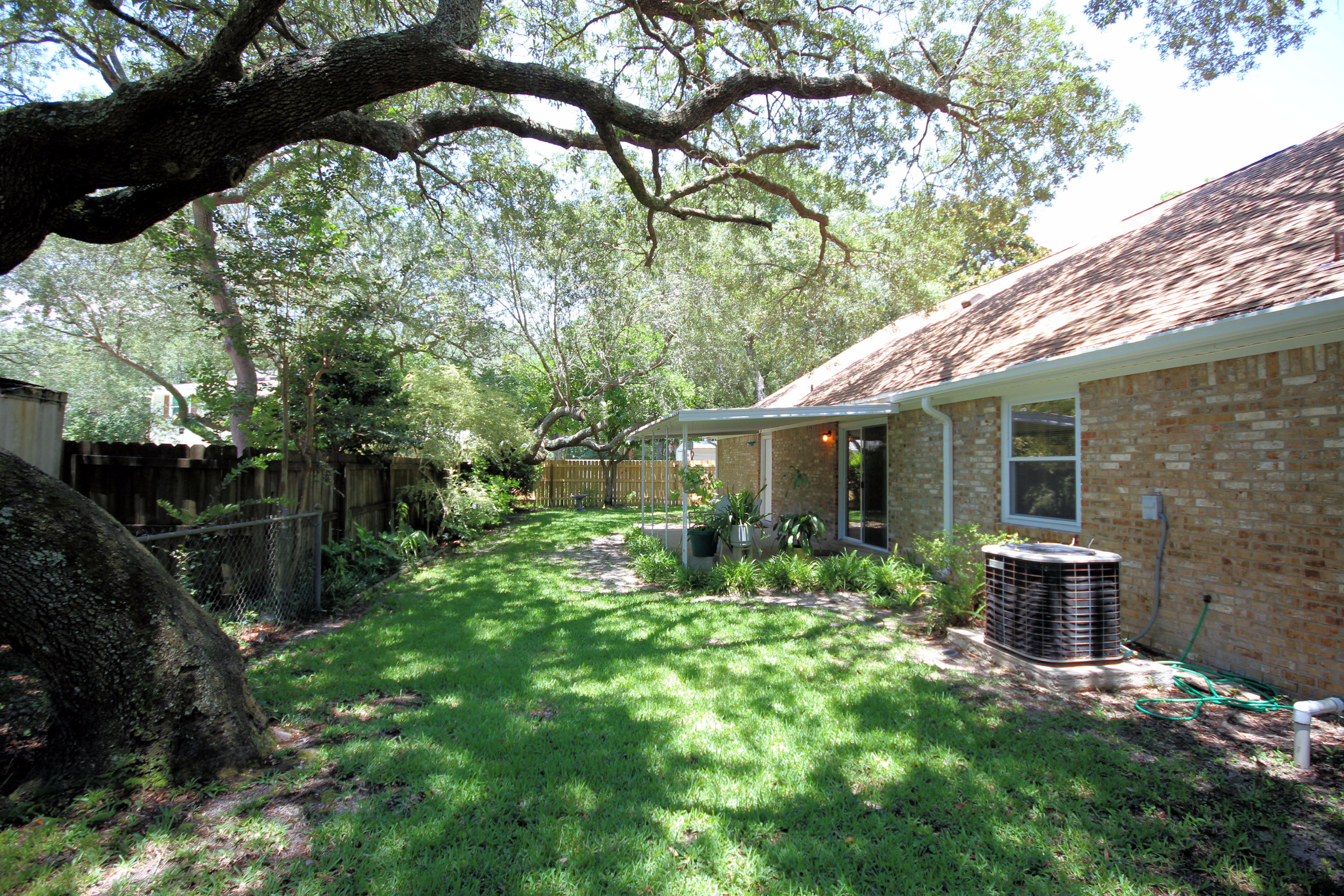 BAYOU WOODS 4TH ADDN - Residential