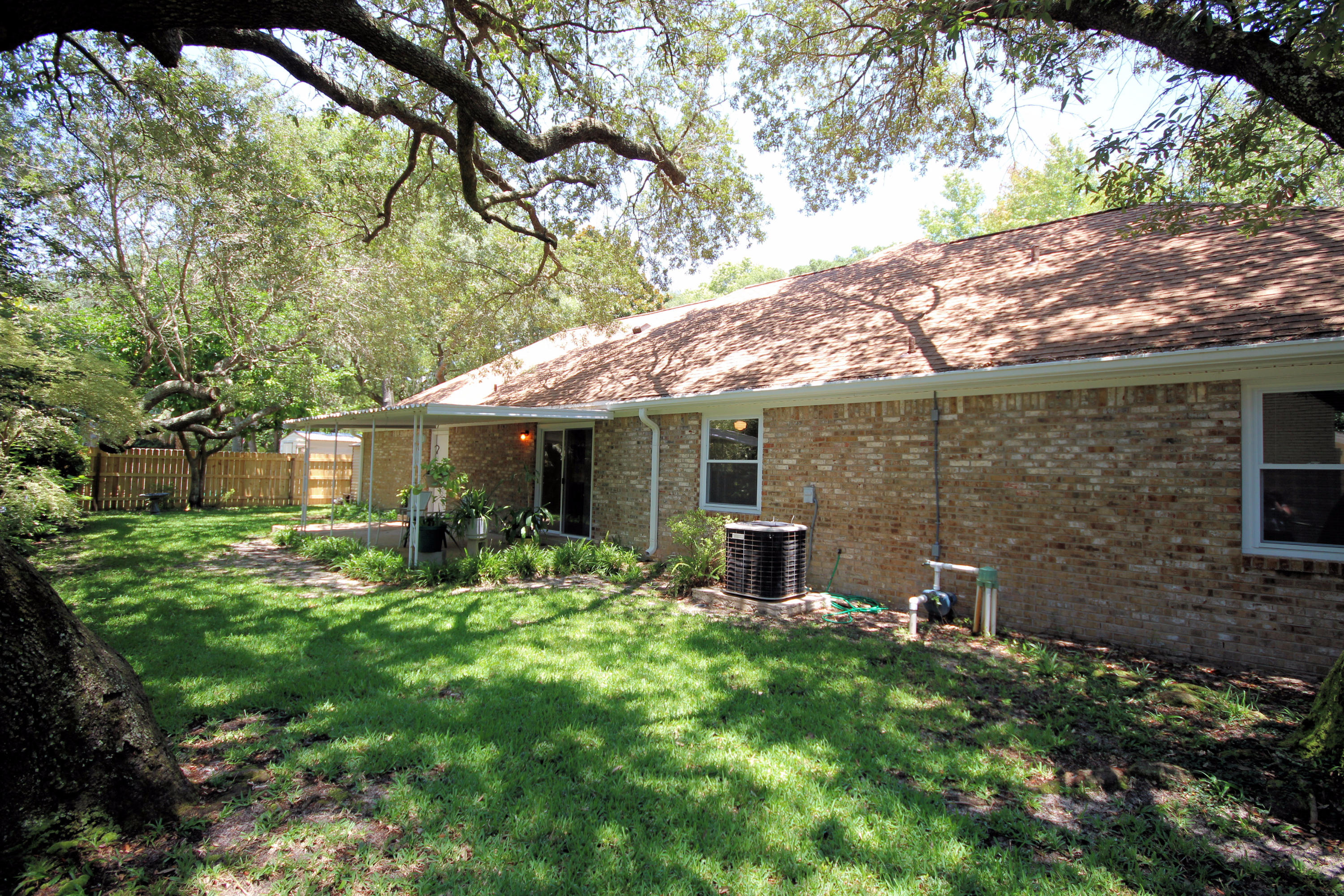 BAYOU WOODS 4TH ADDN - Residential