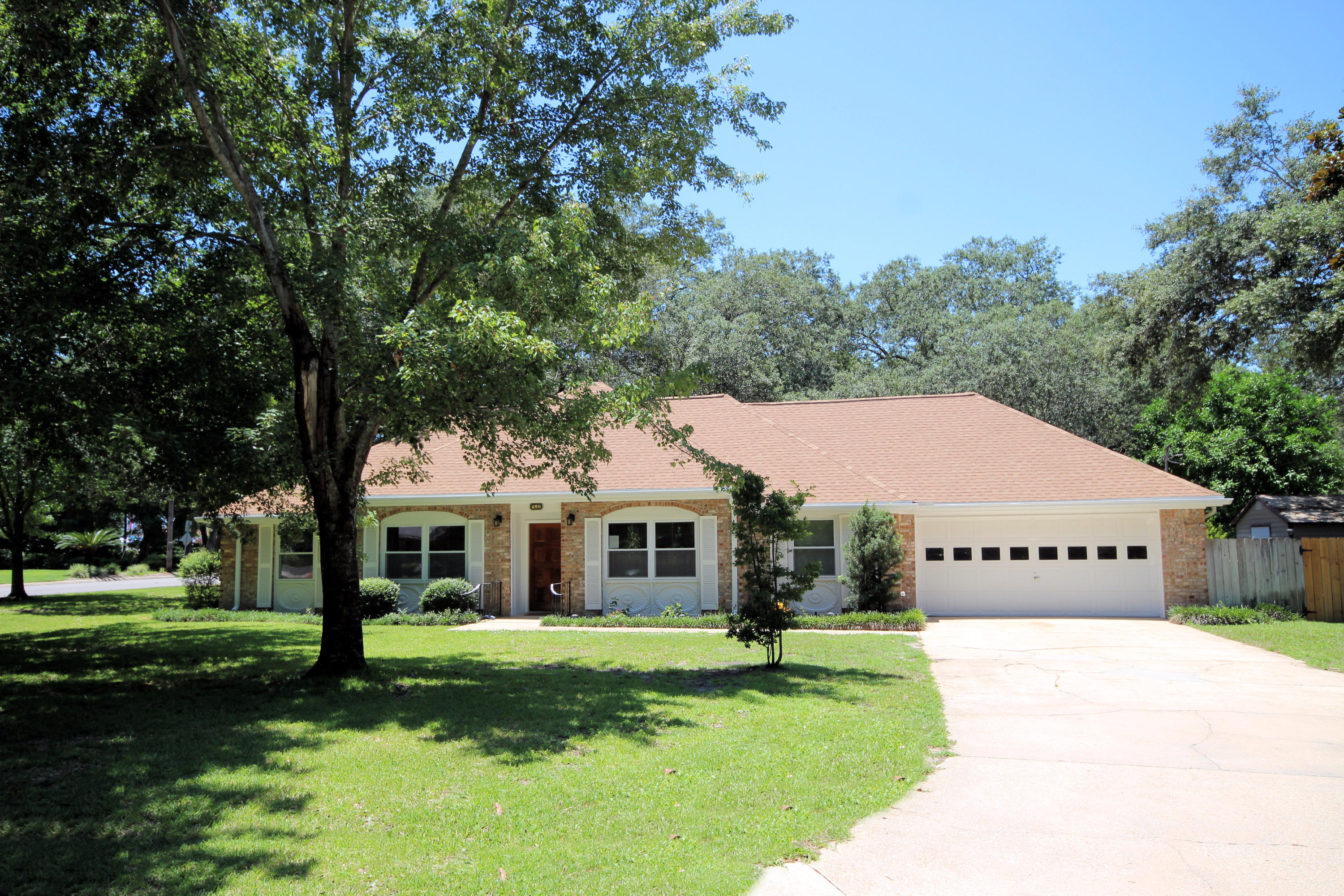 BAYOU WOODS 4TH ADDN - Residential