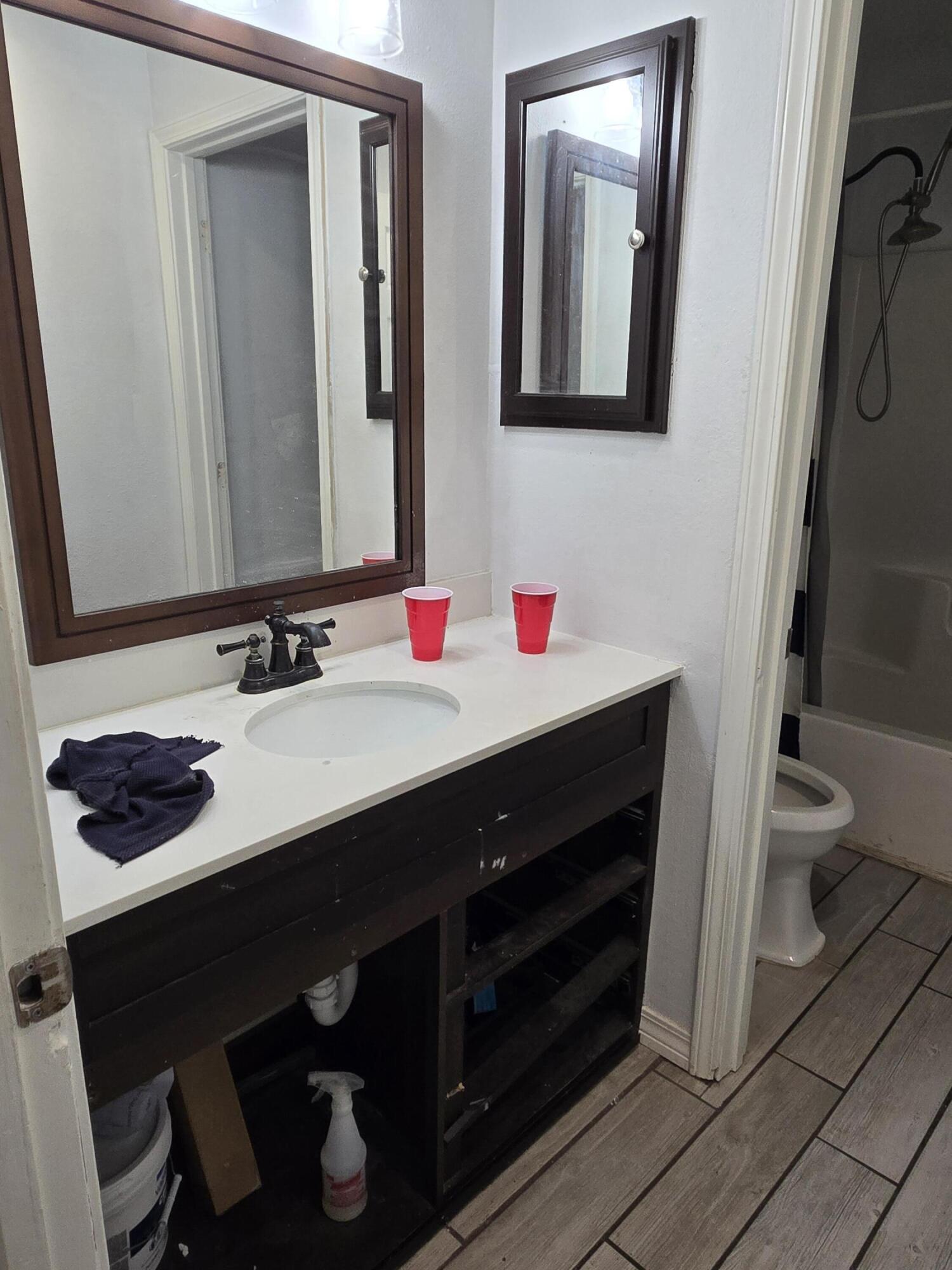 HAMPTON RIDGE - Residential