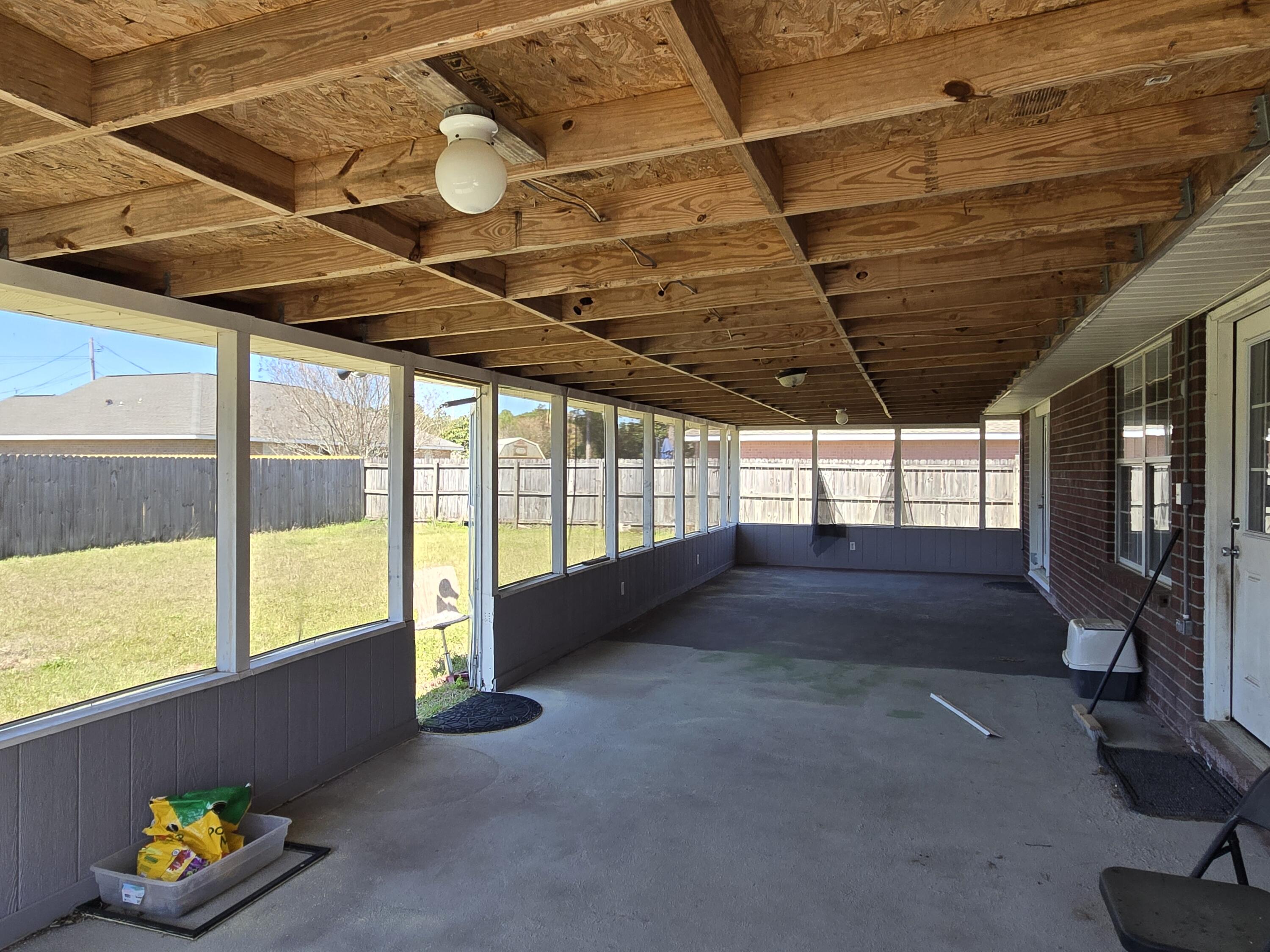 HAMPTON RIDGE - Residential