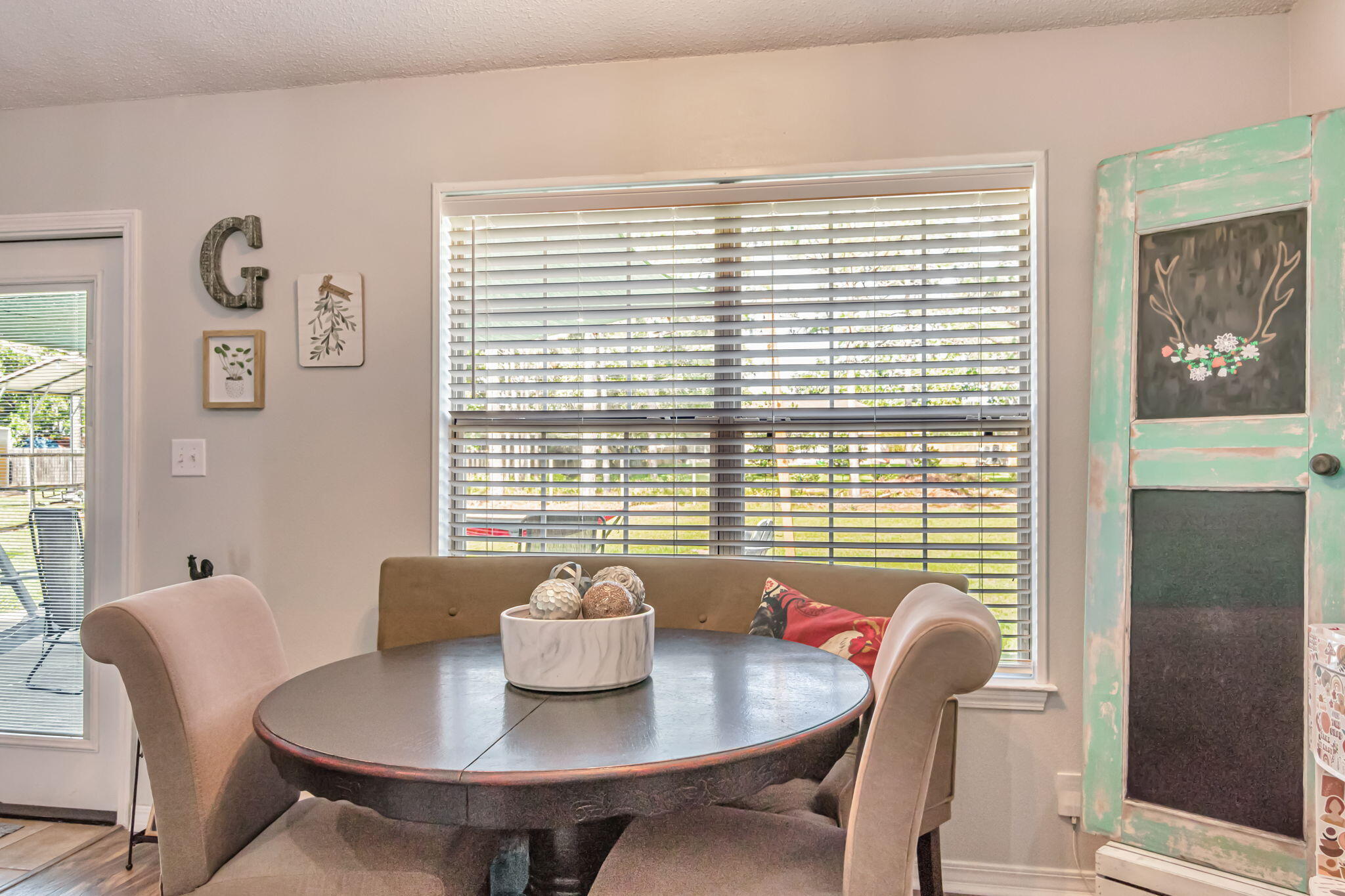 HOLLEY BY THE SEA - Residential