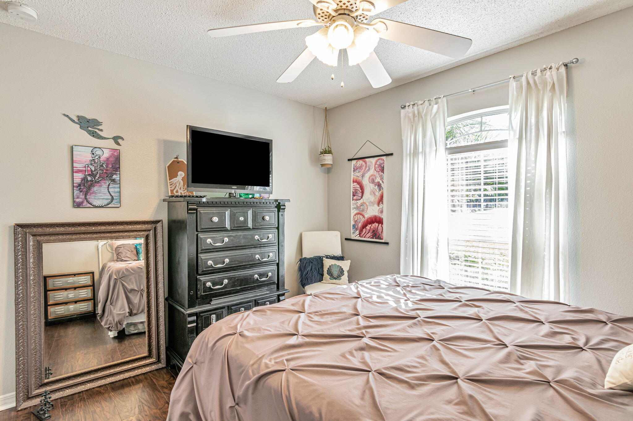 HOLLEY BY THE SEA - Residential