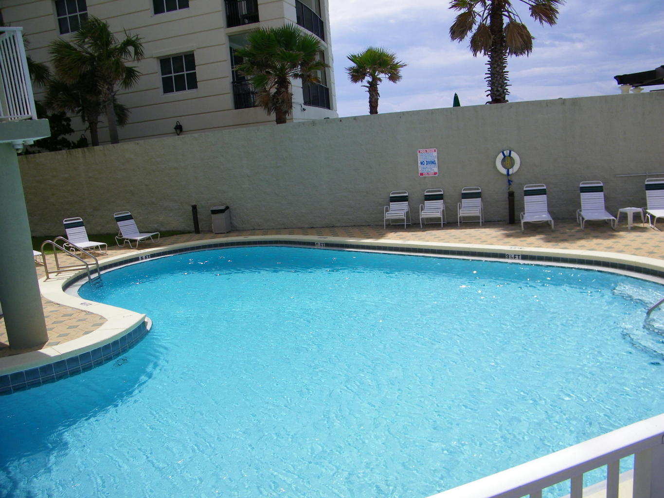 SEACREST CONDOMINIUMS - Residential