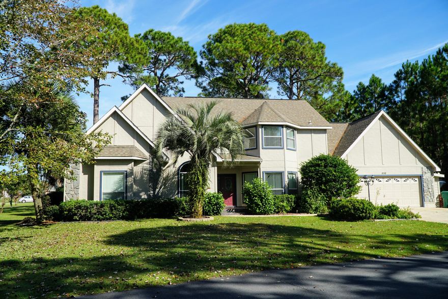 Serenity near the Santa Rosa Sound! Located just 4 Minutes from Hurlburt Field!