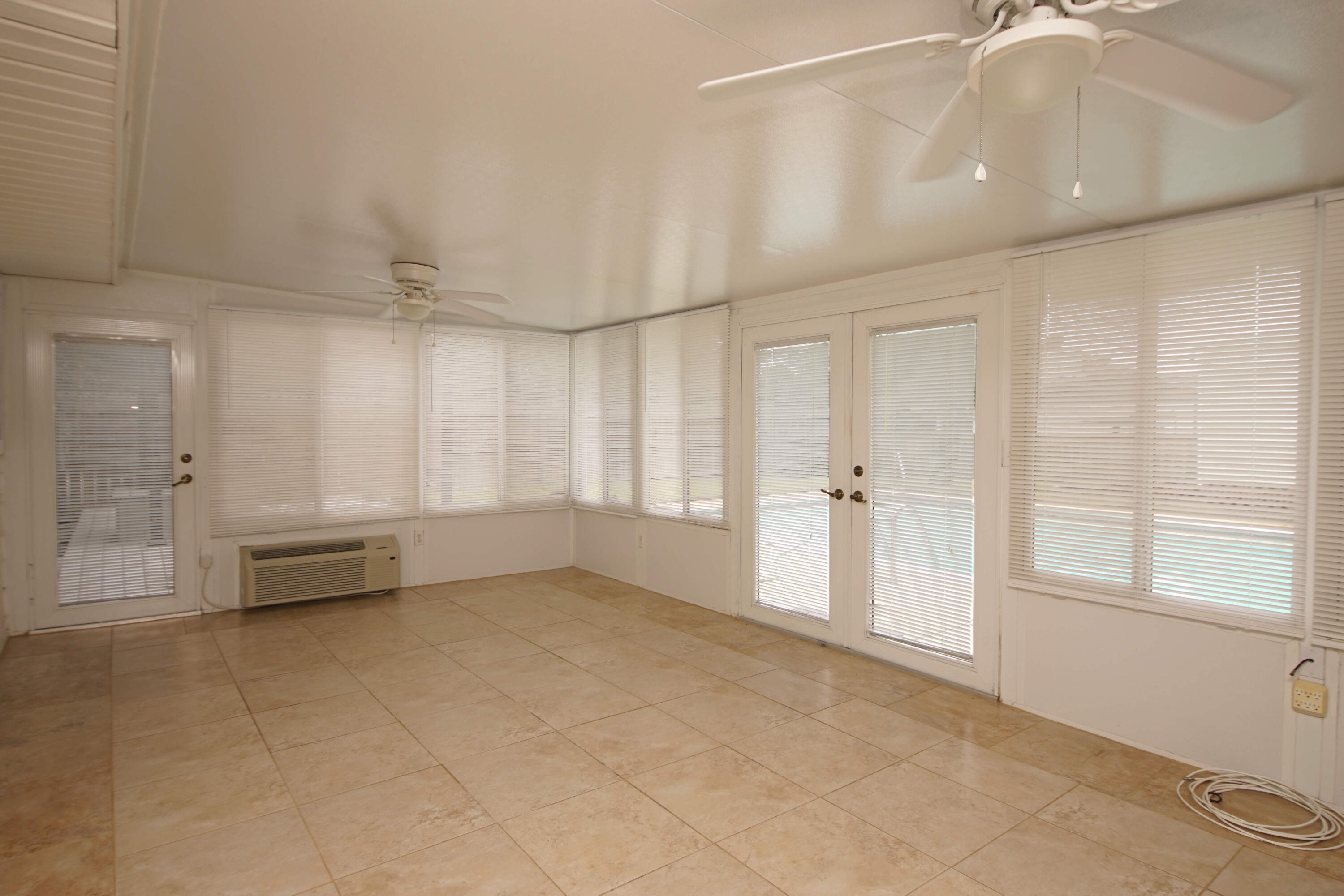 VICTORIA GARDENS 1 - Residential