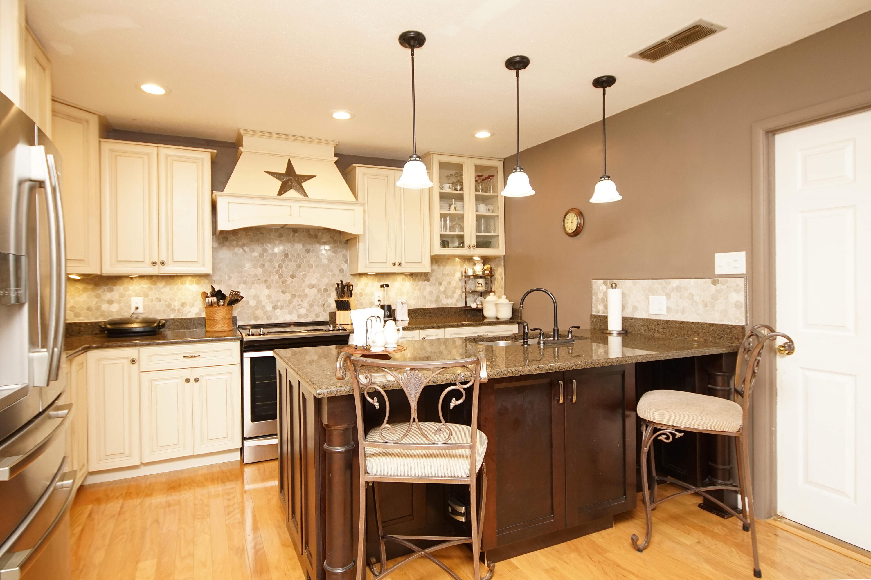 VICTORIA GARDENS 1 - Residential