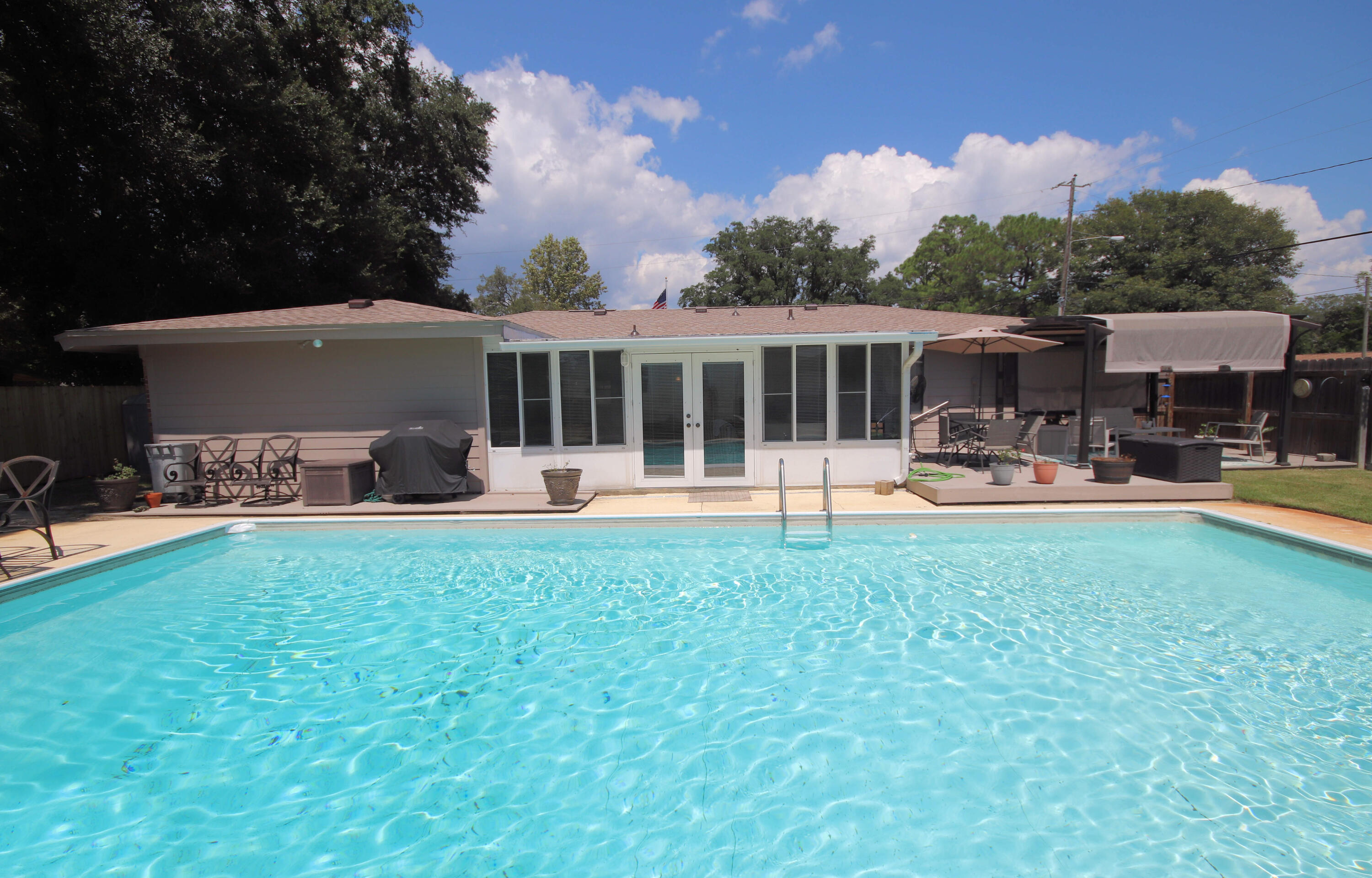 VICTORIA GARDENS 1 - Residential