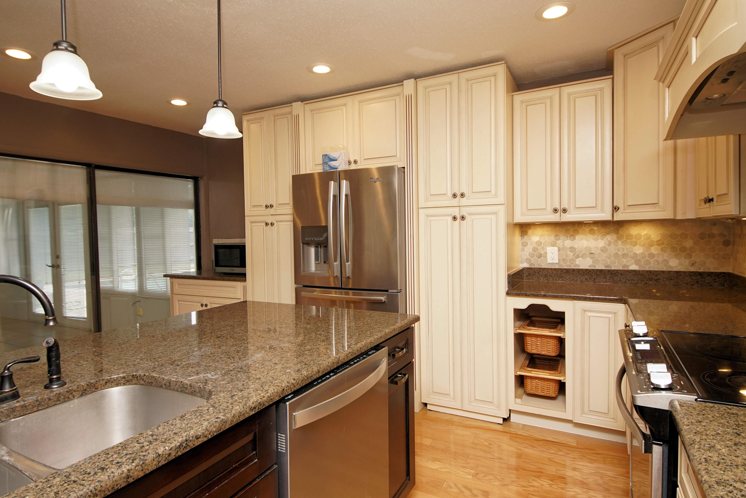 VICTORIA GARDENS 1 - Residential