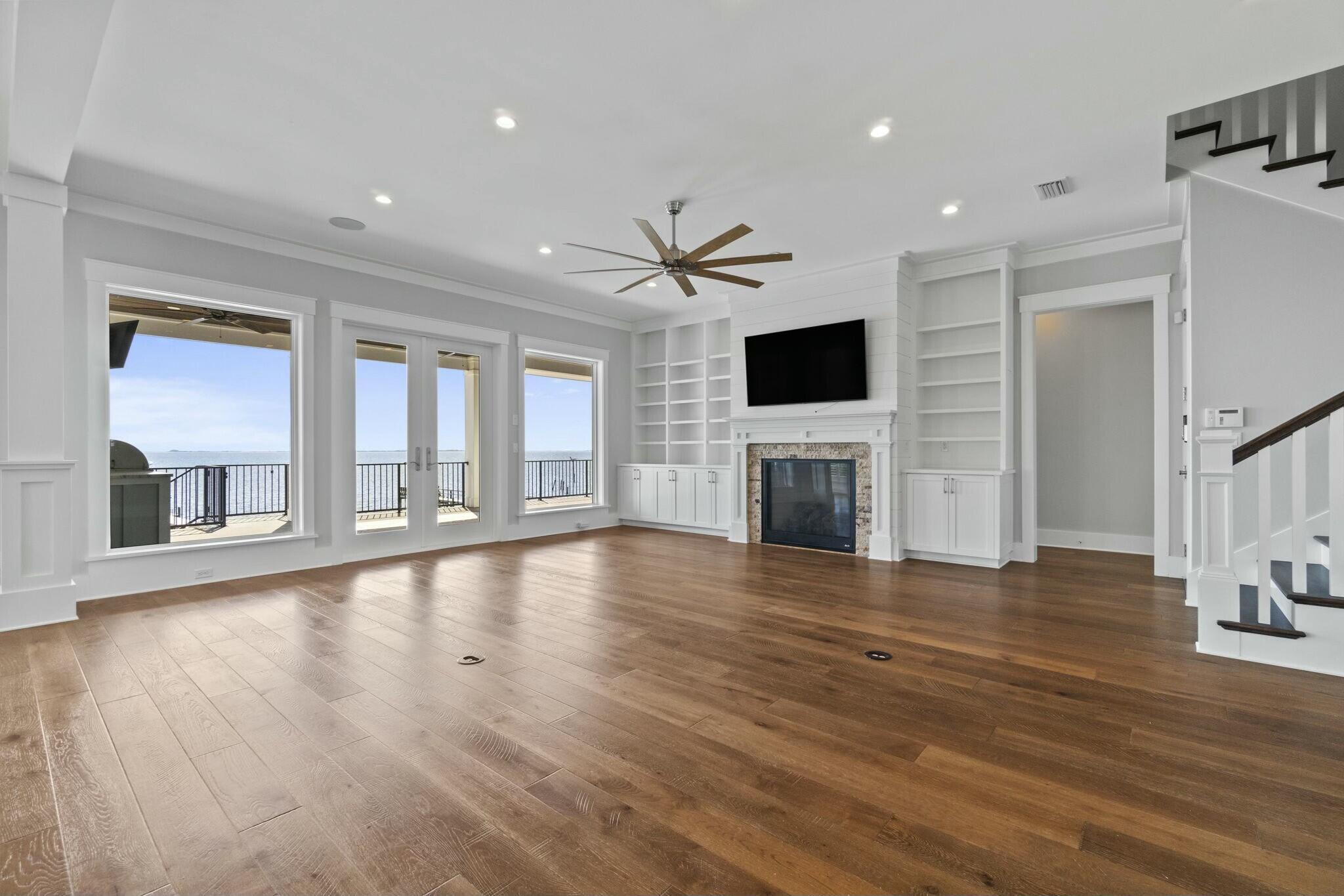 SOUNDSIDE RESUB - Residential