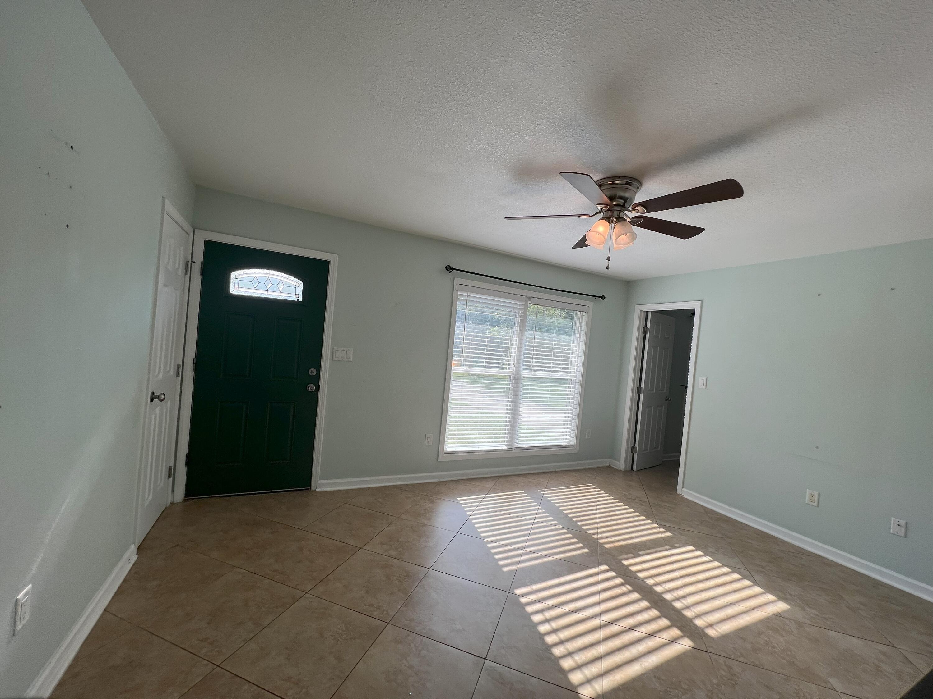 ADAMS POWELL EAST - Residential Lease