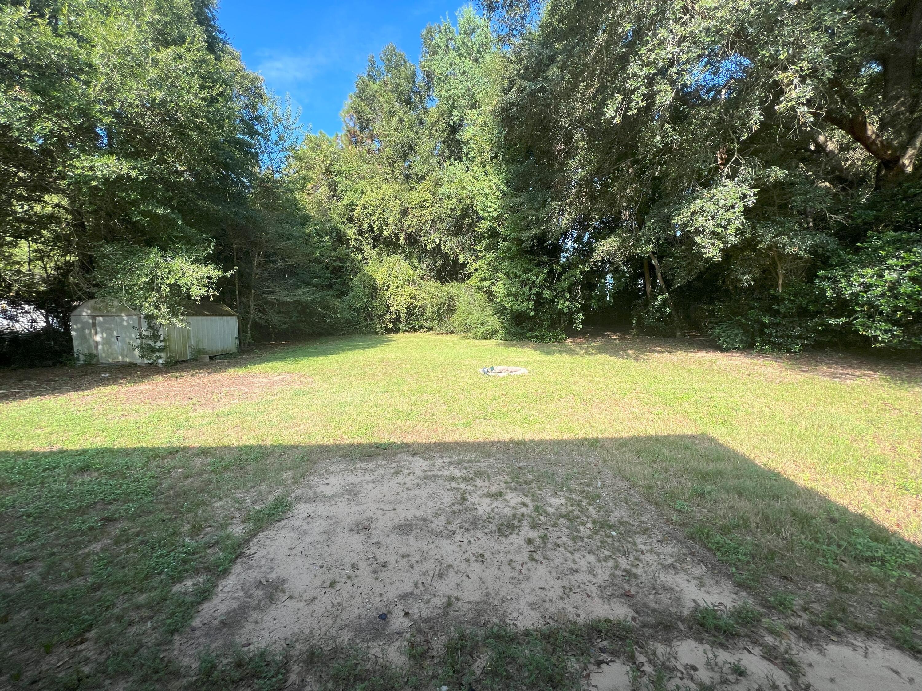 ADAMS POWELL EAST - Residential Lease