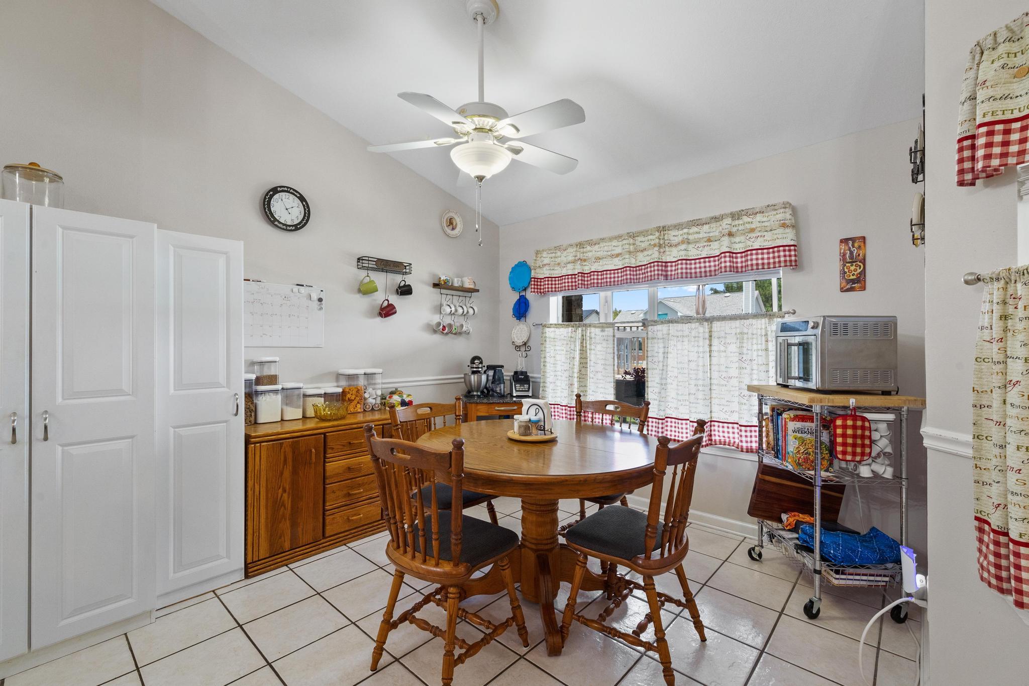 POLYNESIAN ISLANDS - Residential