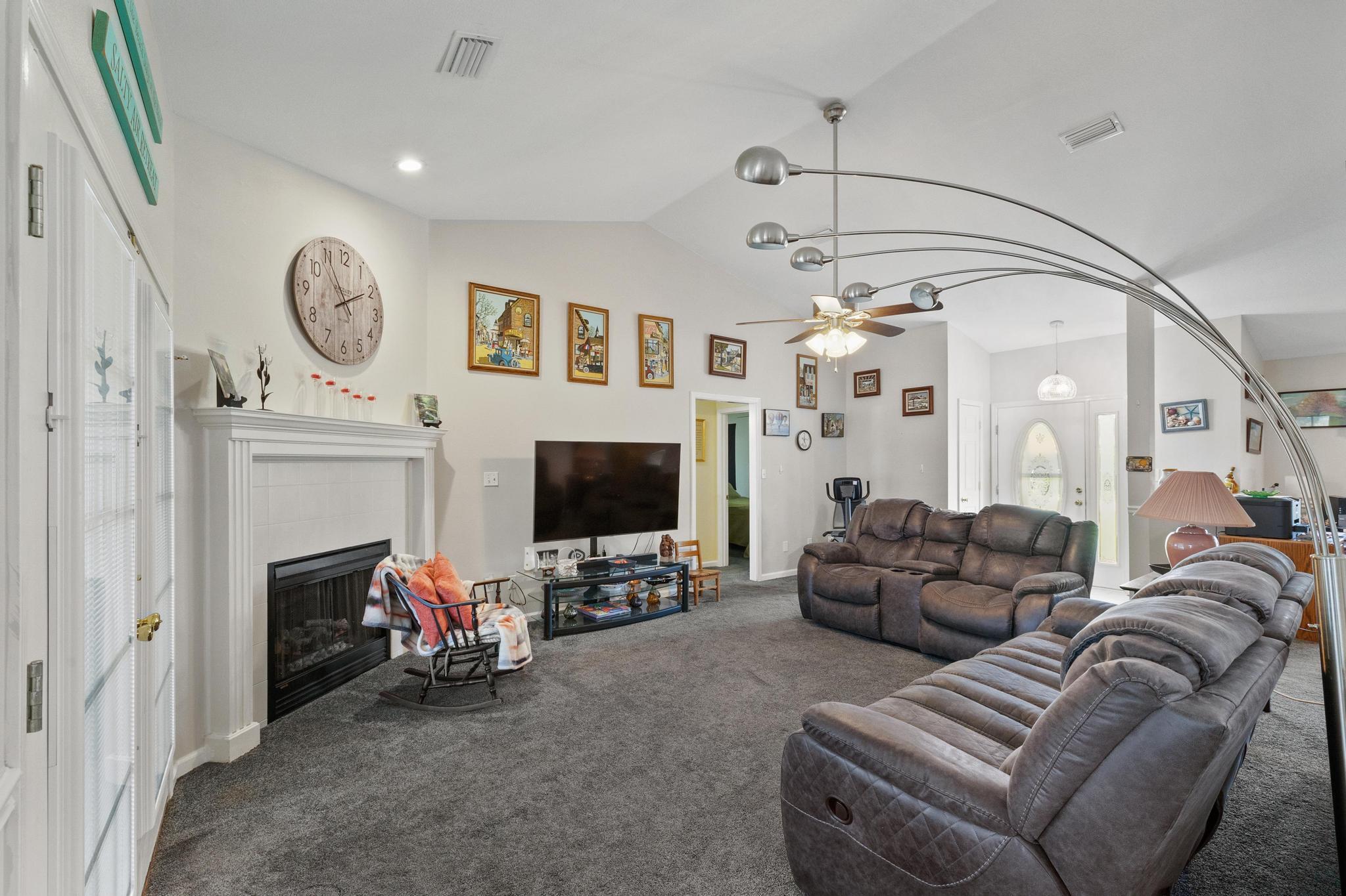 POLYNESIAN ISLANDS - Residential