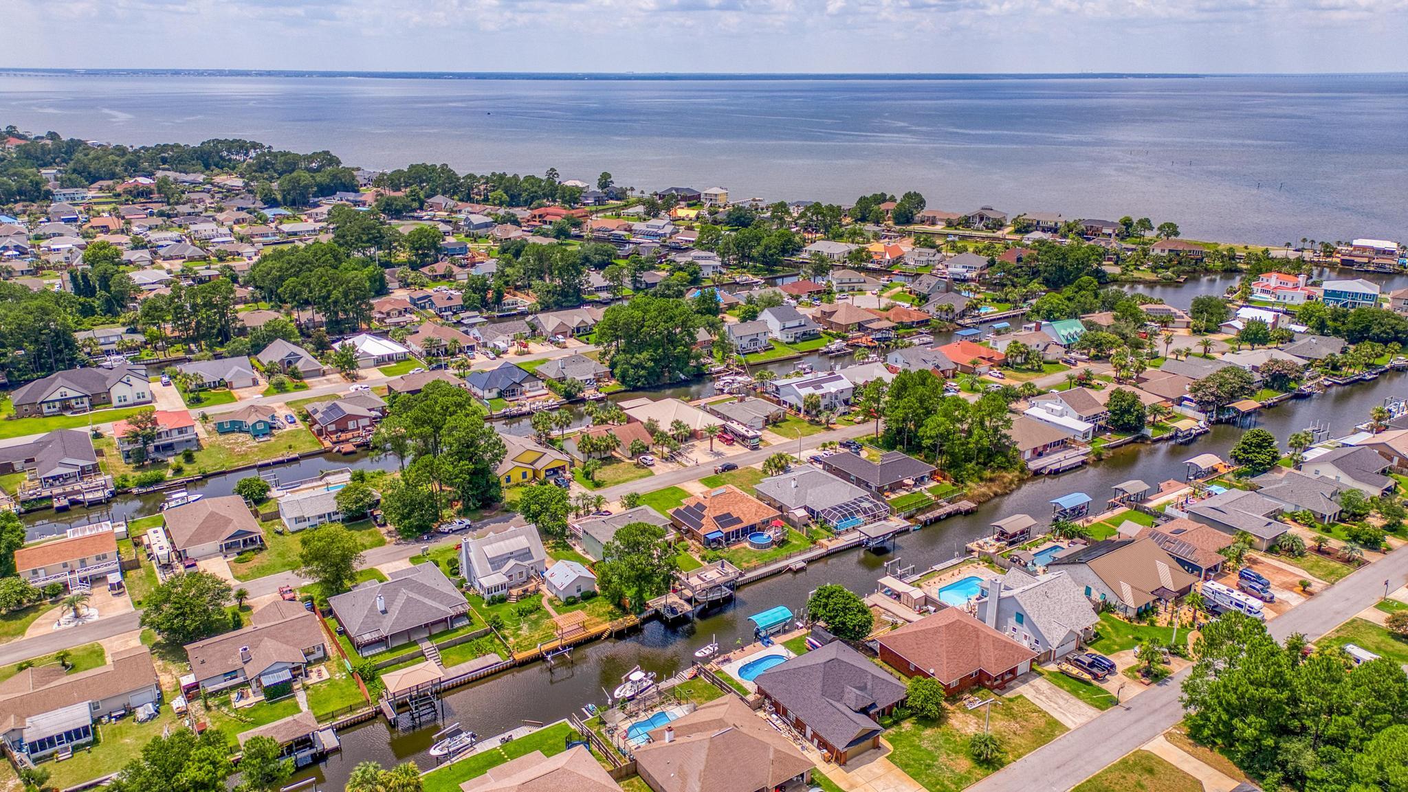 POLYNESIAN ISLANDS - Residential