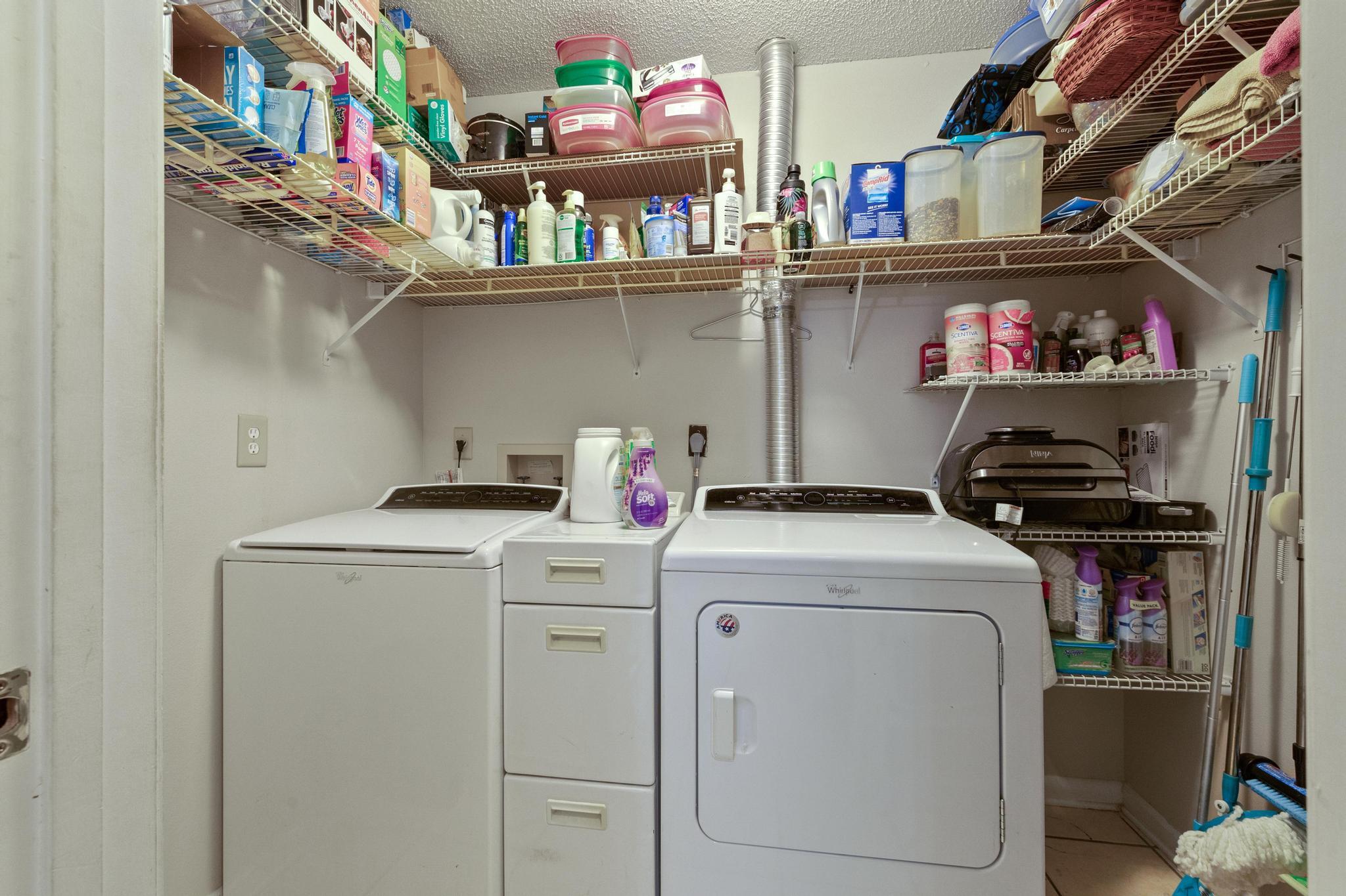 POLYNESIAN ISLANDS - Residential