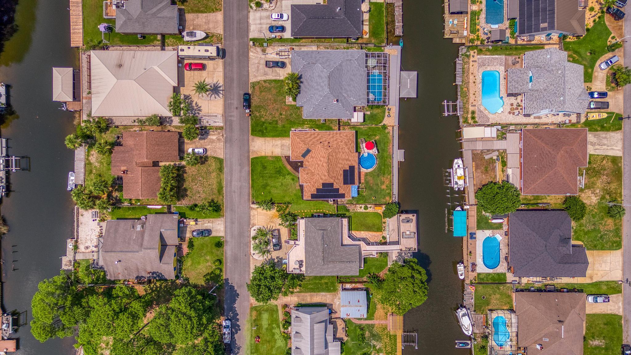 POLYNESIAN ISLANDS - Residential