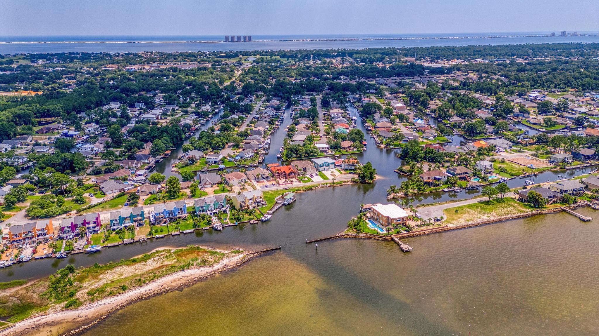 POLYNESIAN ISLANDS - Residential