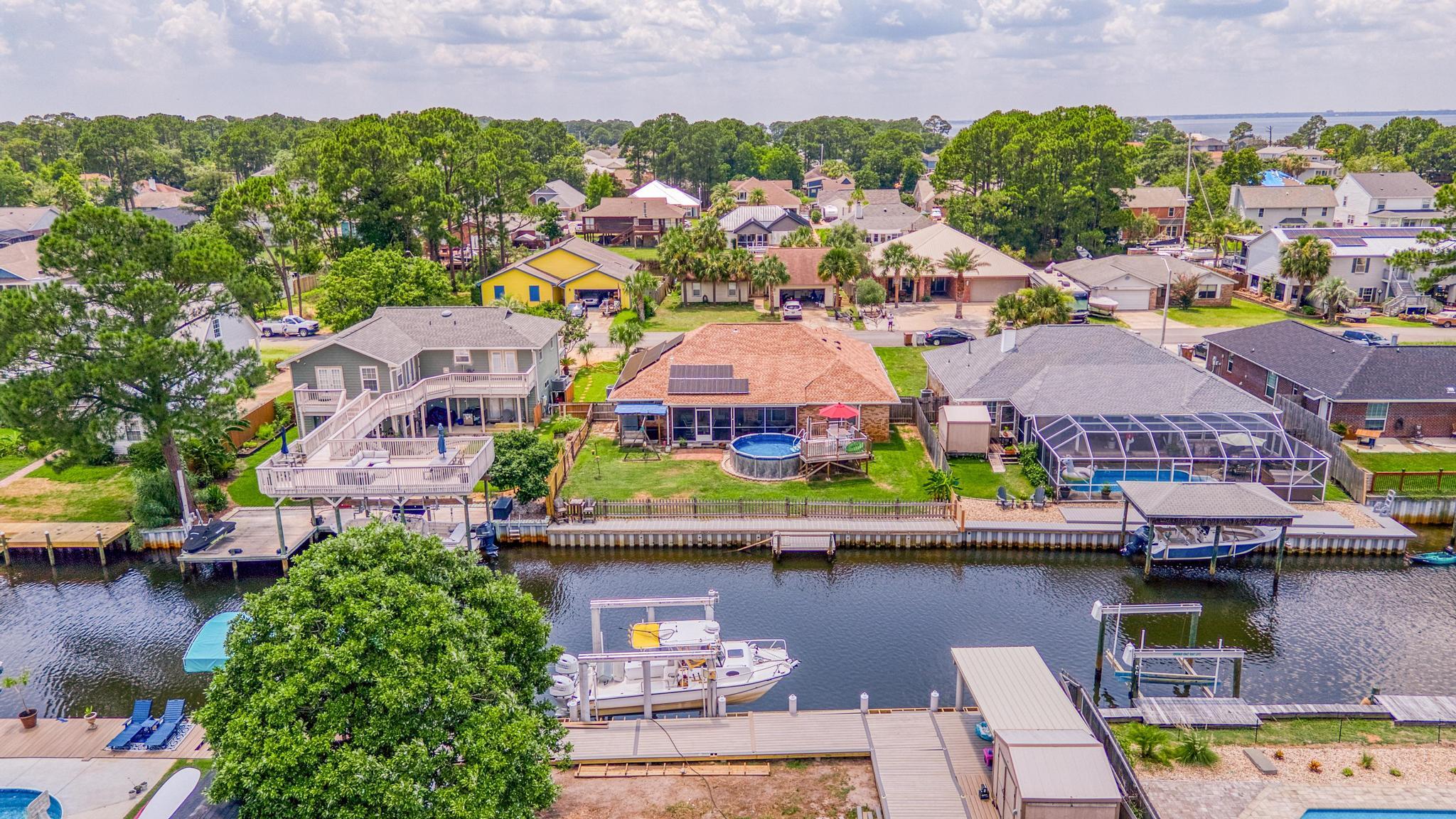 POLYNESIAN ISLANDS - Residential