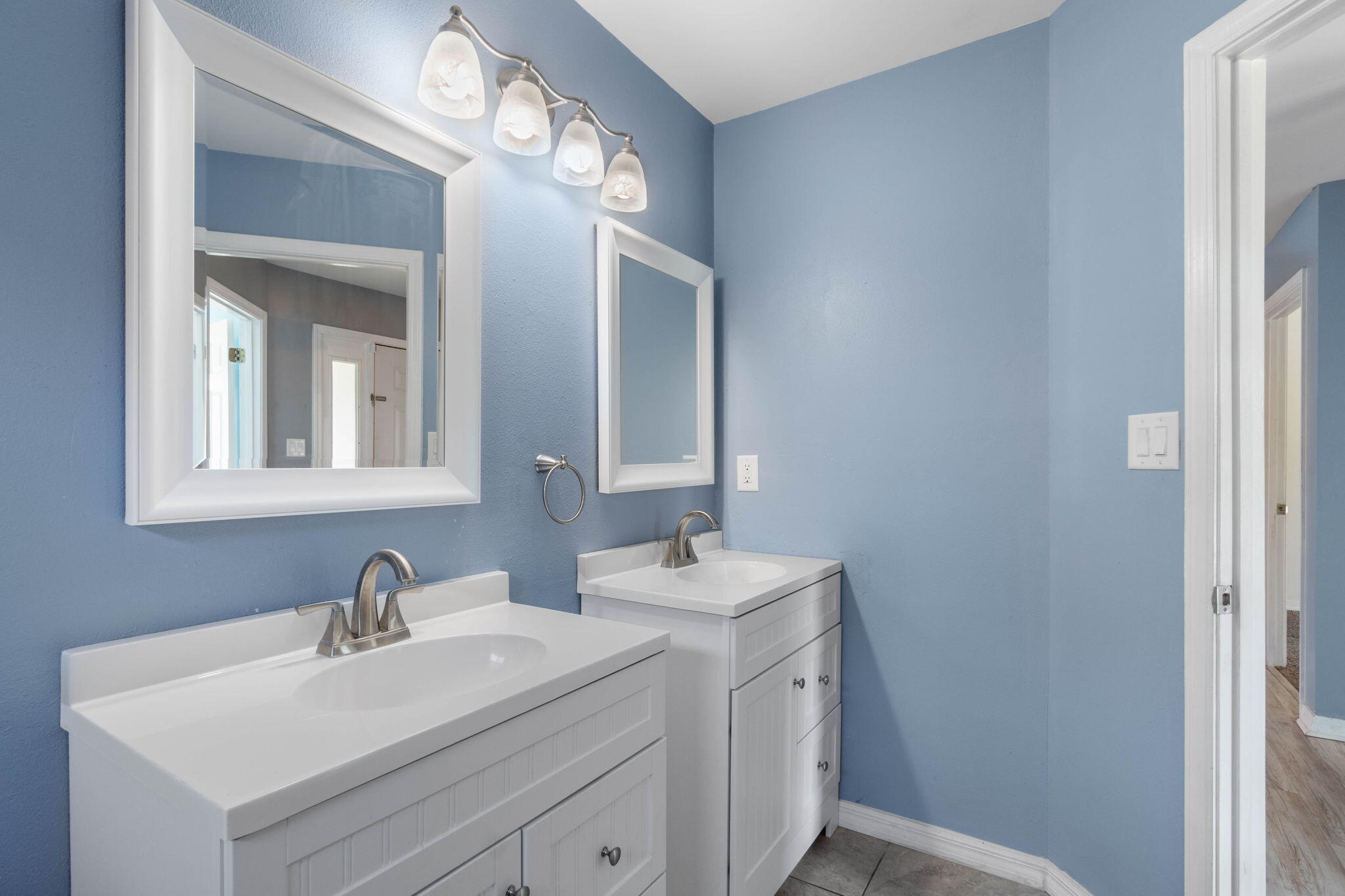 WINDMILL TERRACE - Residential