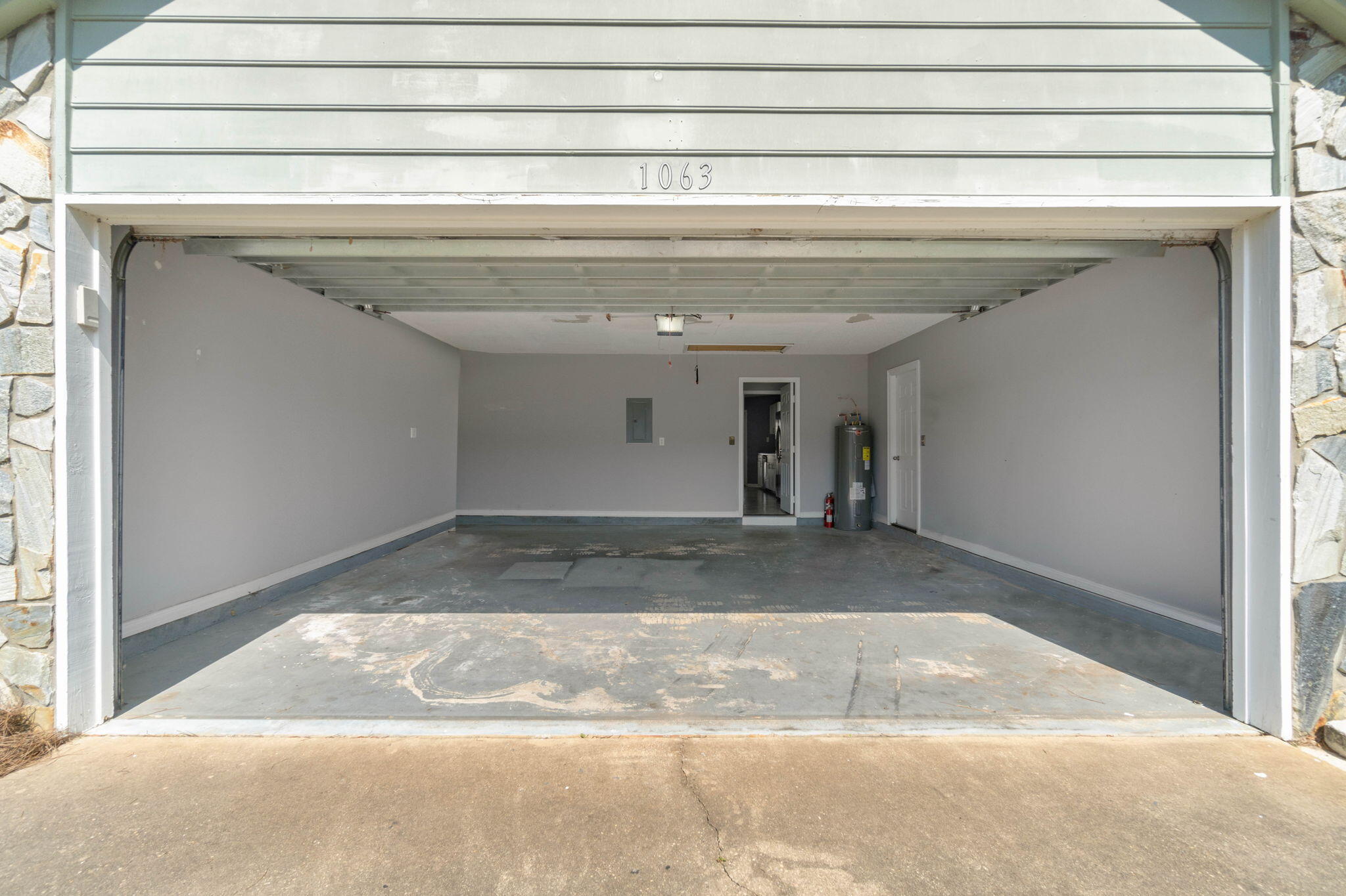 WINDMILL TERRACE - Residential