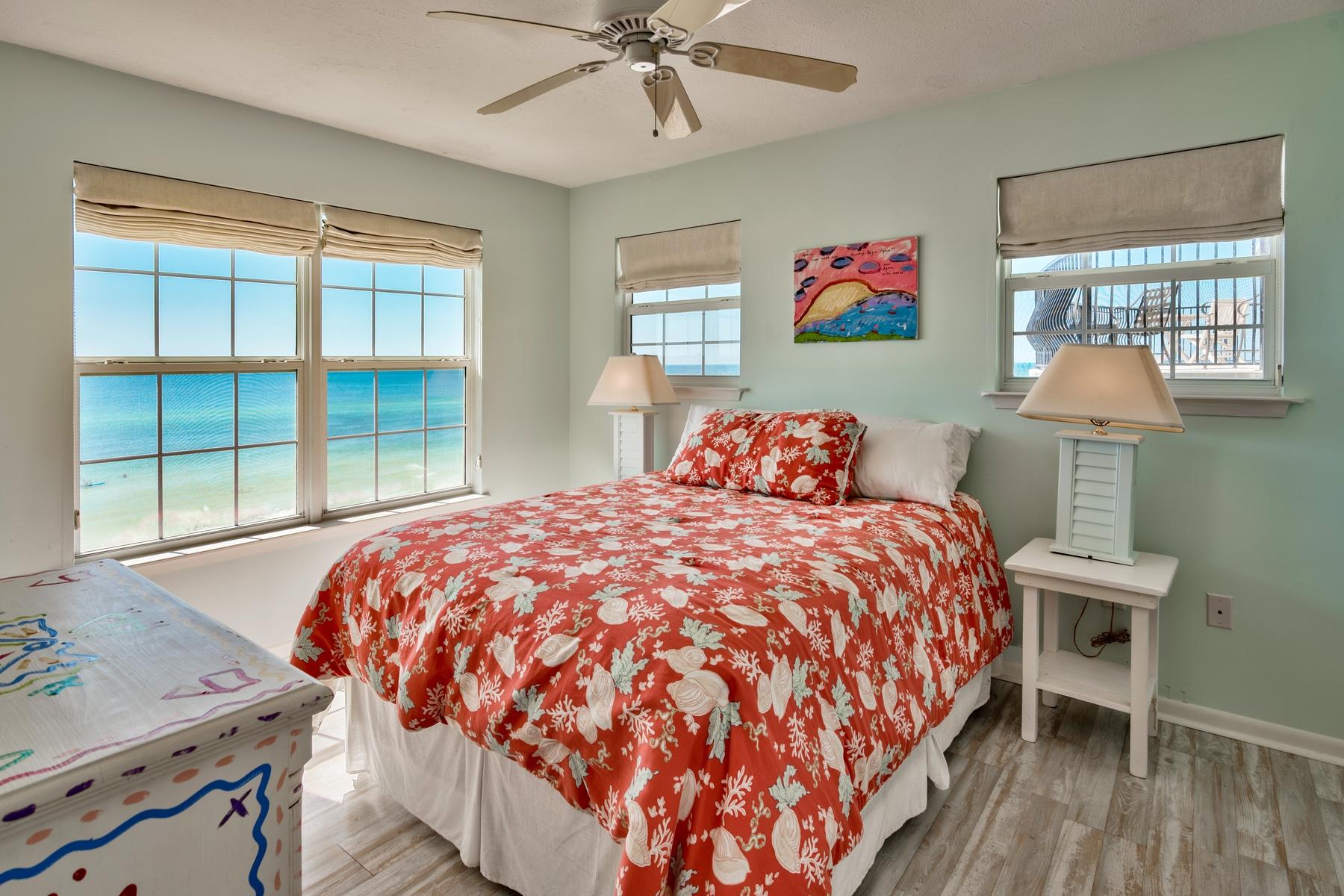 SUN SEEKERS A CONDO - Residential