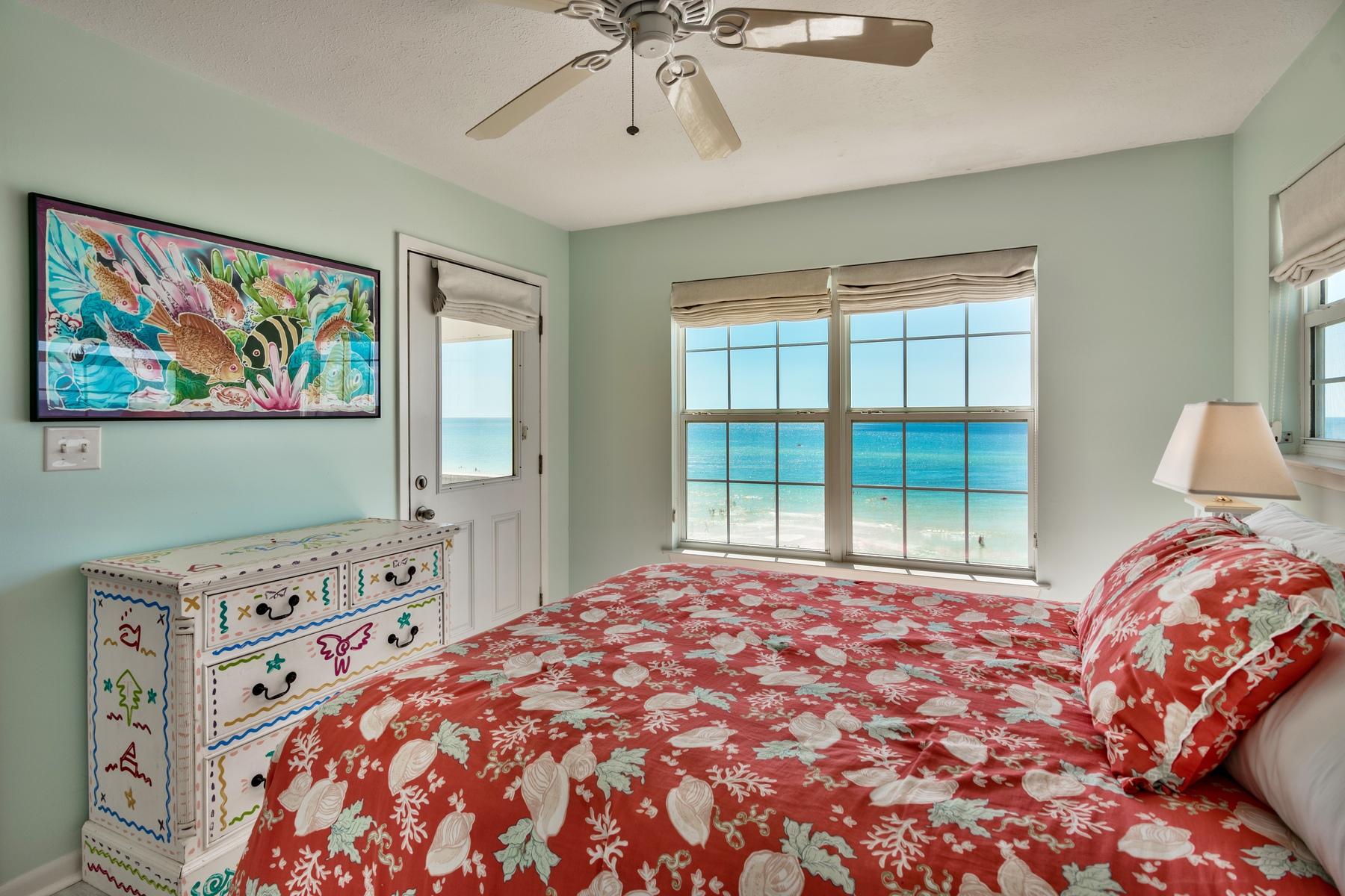 SUN SEEKERS A CONDO - Residential