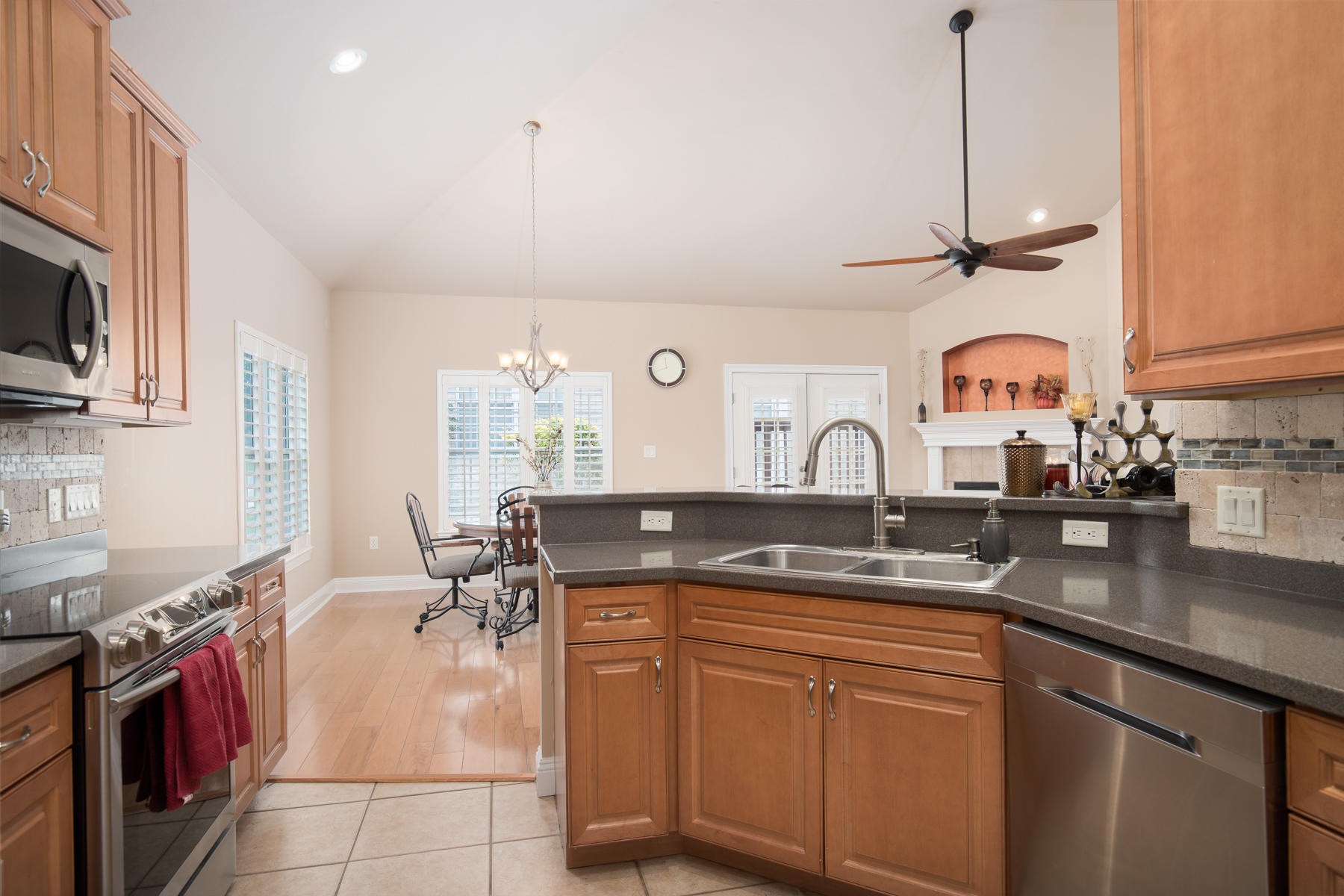 MEDITERRANEAN VILLAGE AT BLUEWATER BAY - Residential