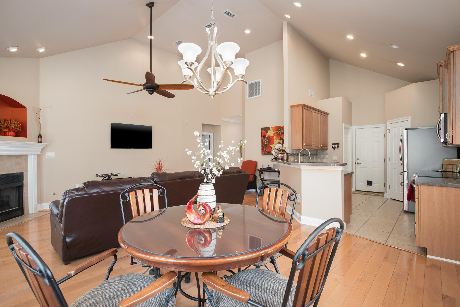 MEDITERRANEAN VILLAGE AT BLUEWATER BAY - Residential