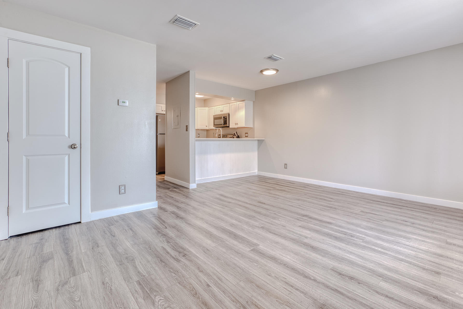 SANDPRINTS CONDO - Residential