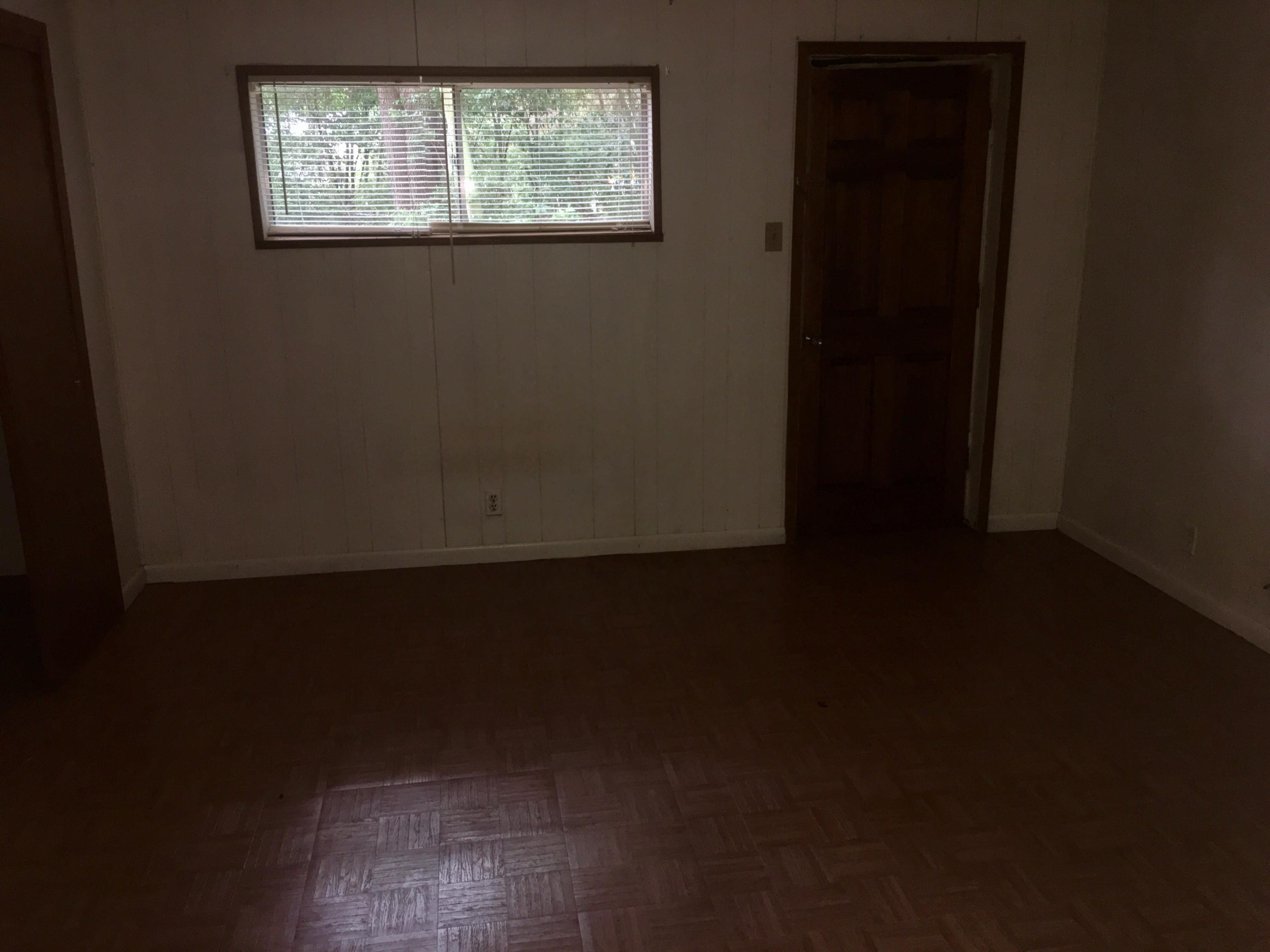 ROSEMONT S/D LOT 1 BLK F - Residential