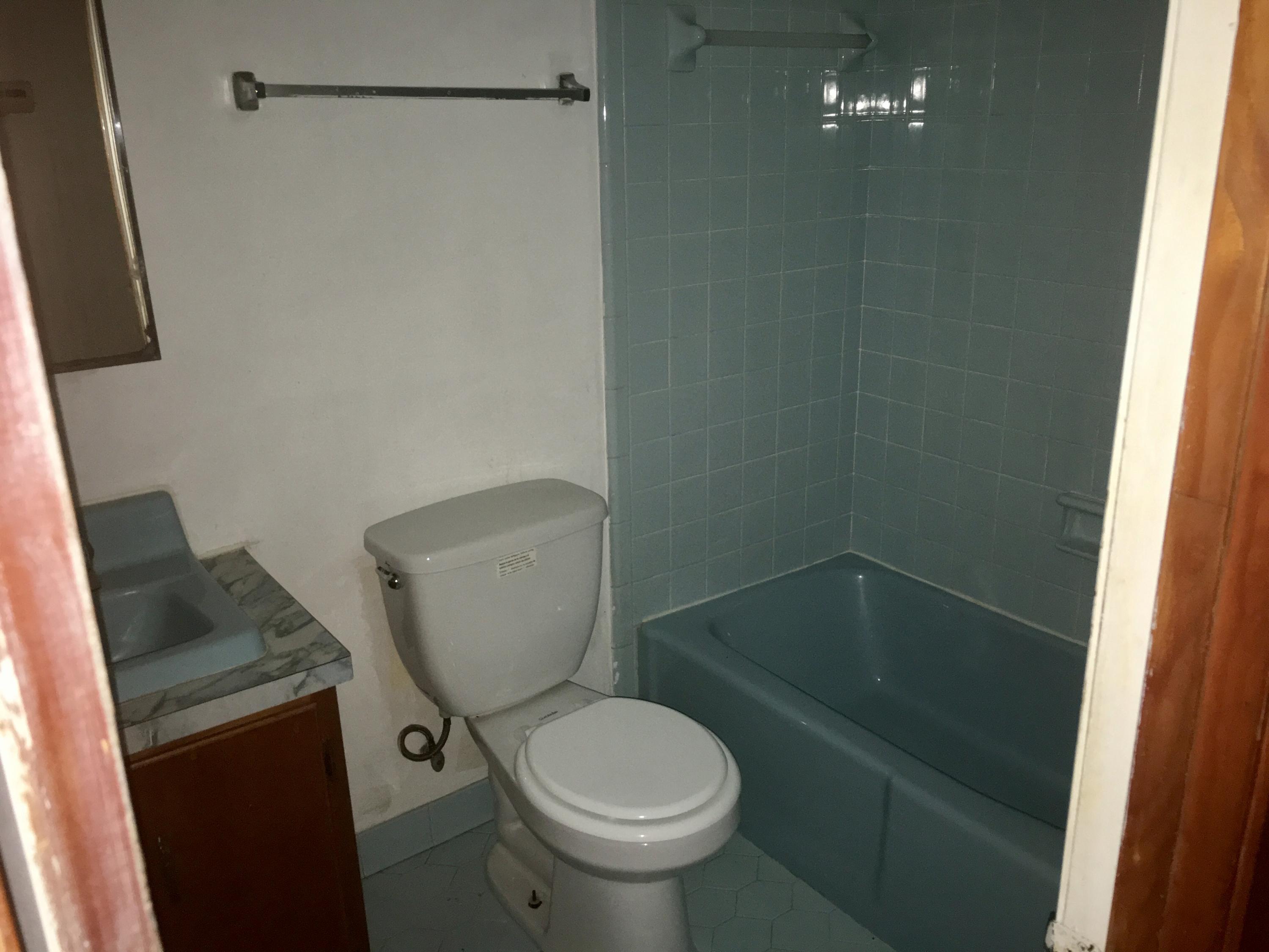 ROSEMONT S/D LOT 1 BLK F - Residential