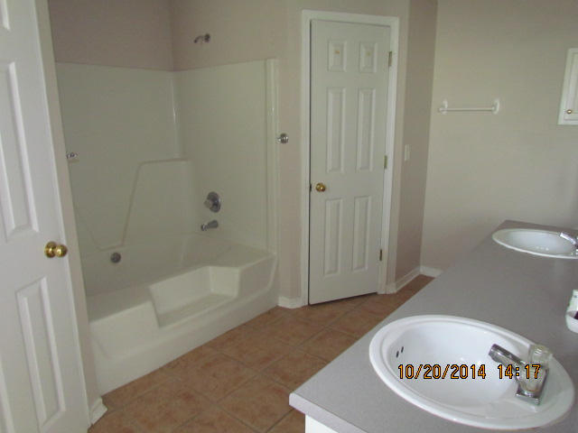 CHEROKEE BEND S/D - Residential